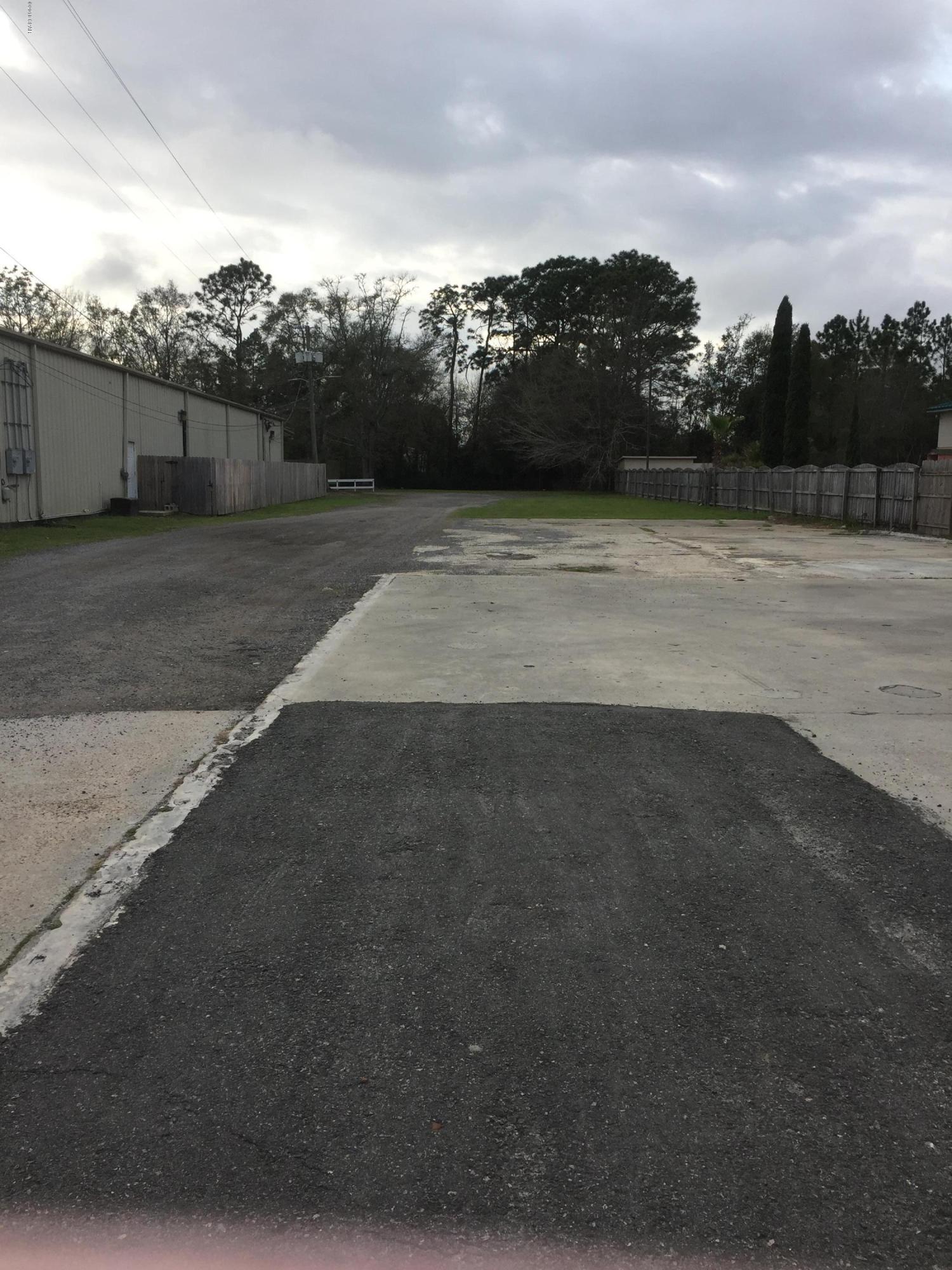 [No Recorded Subdiv] - Commercial Sale