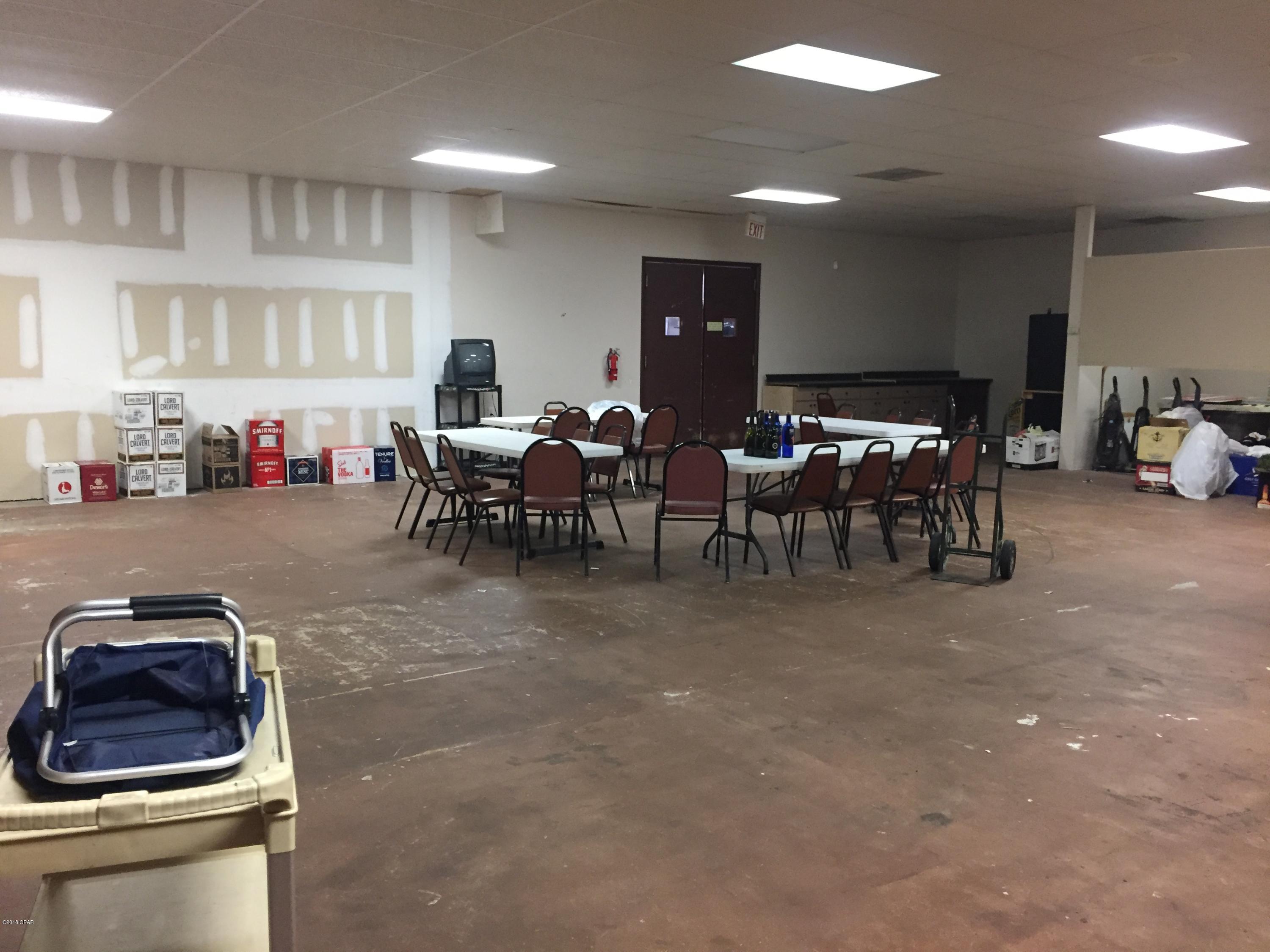 [No Recorded Subdiv] - Commercial Sale