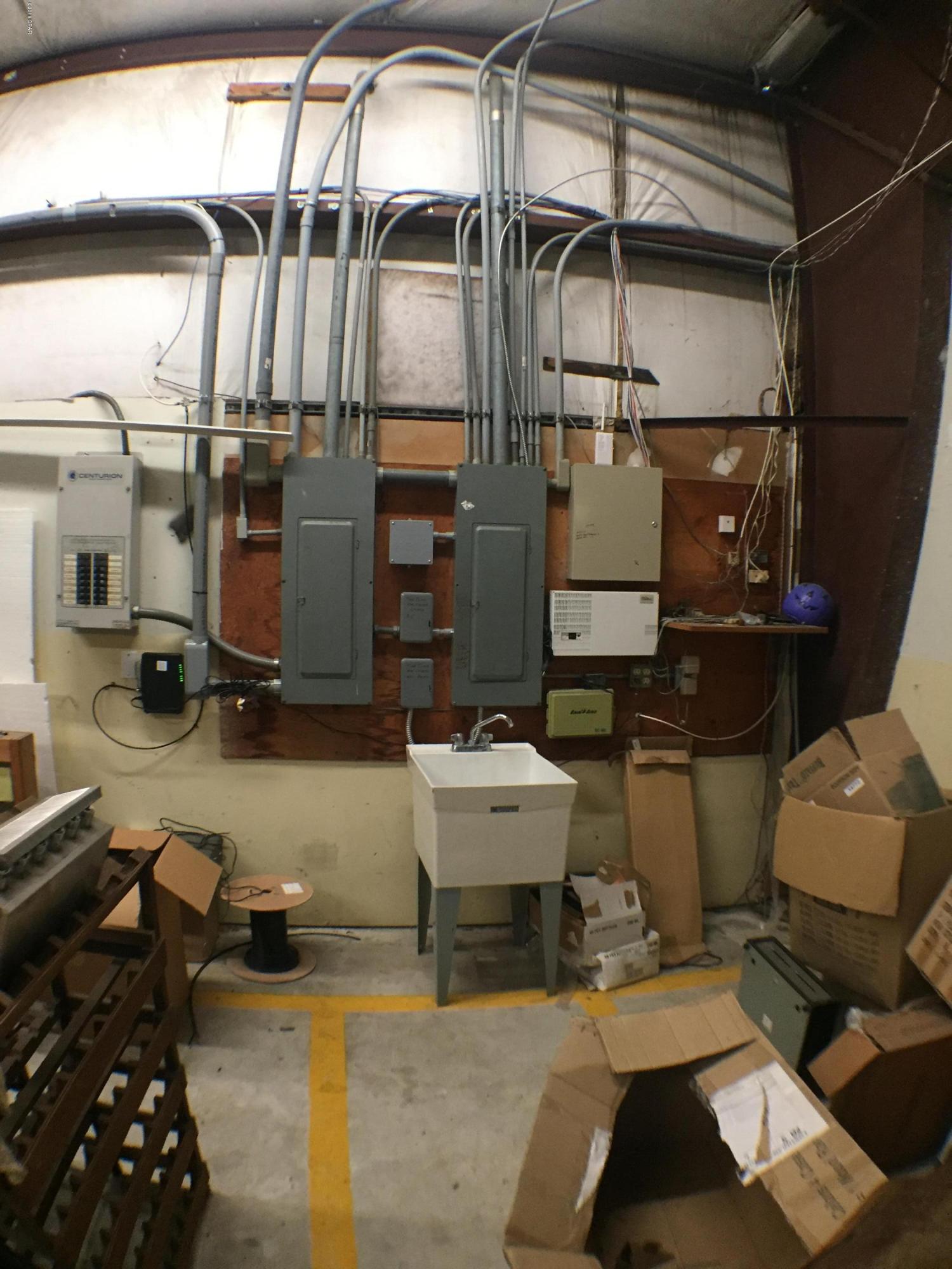 [No Recorded Subdiv] - Commercial Sale