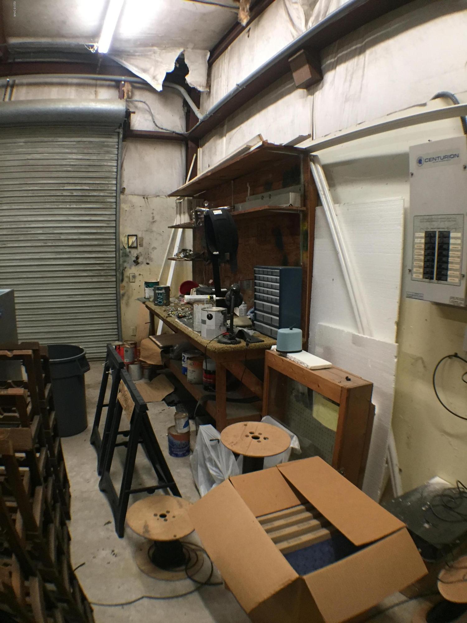 [No Recorded Subdiv] - Commercial Sale