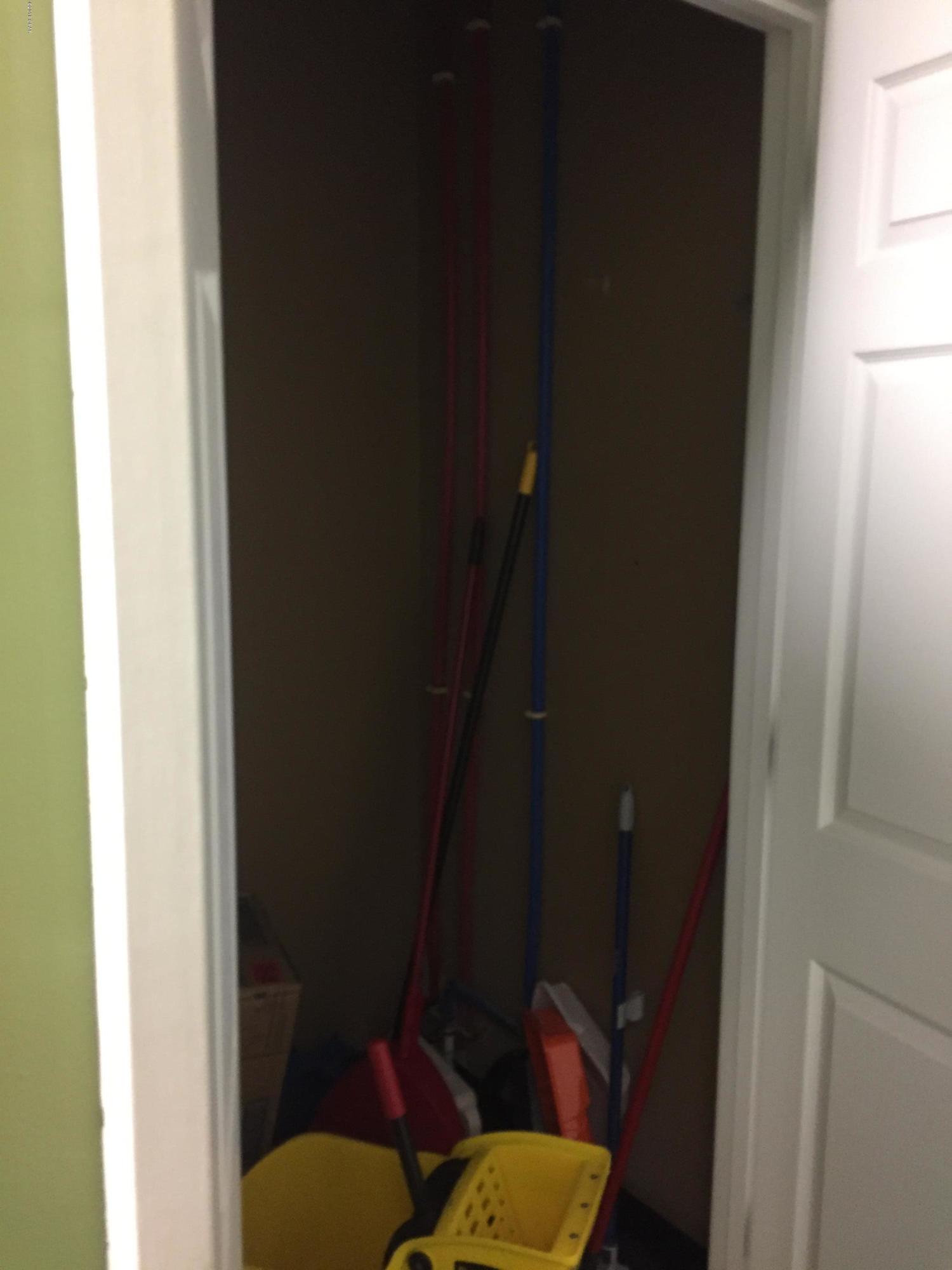 [No Recorded Subdiv] - Commercial Sale