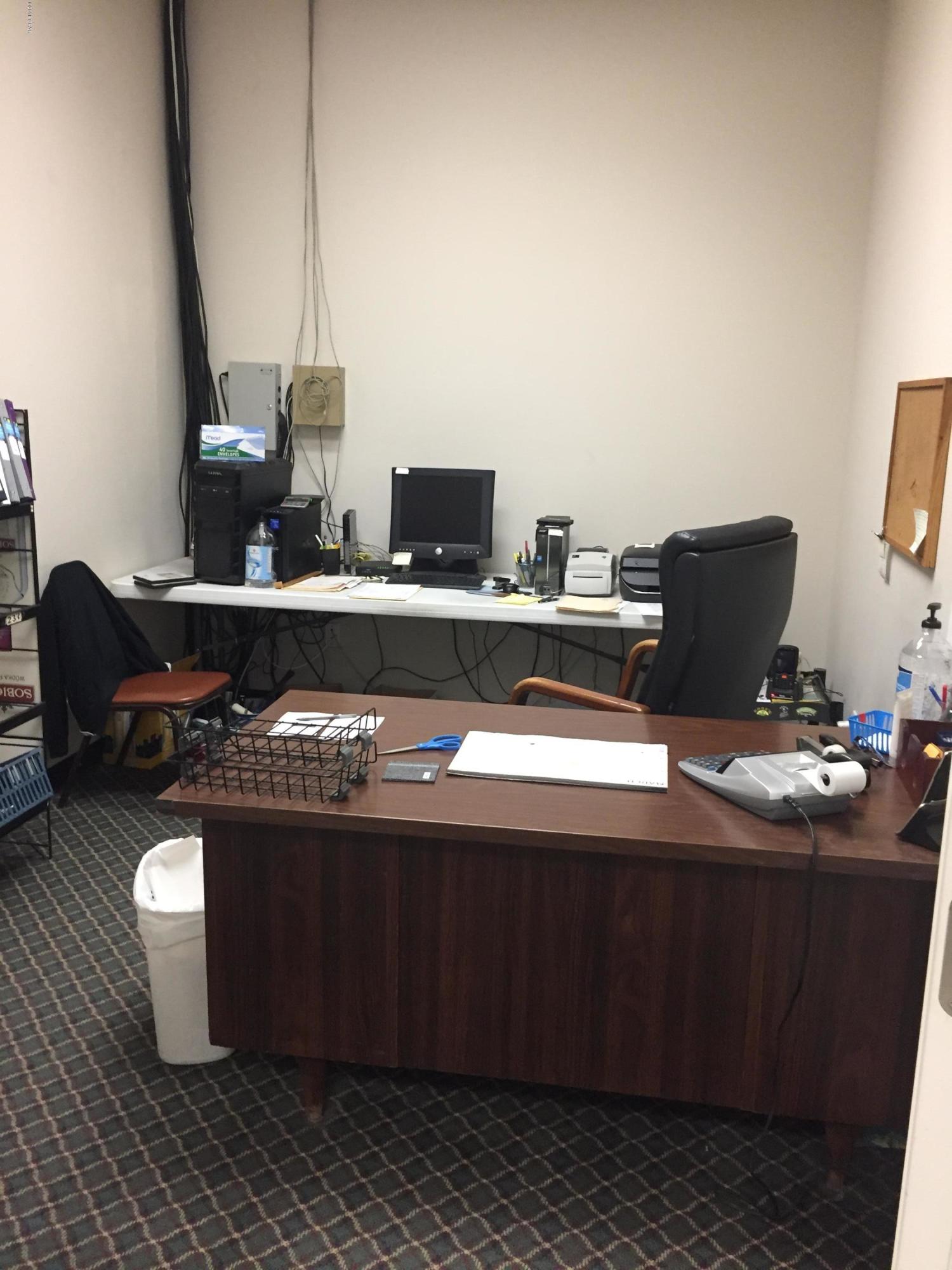 [No Recorded Subdiv] - Commercial Sale