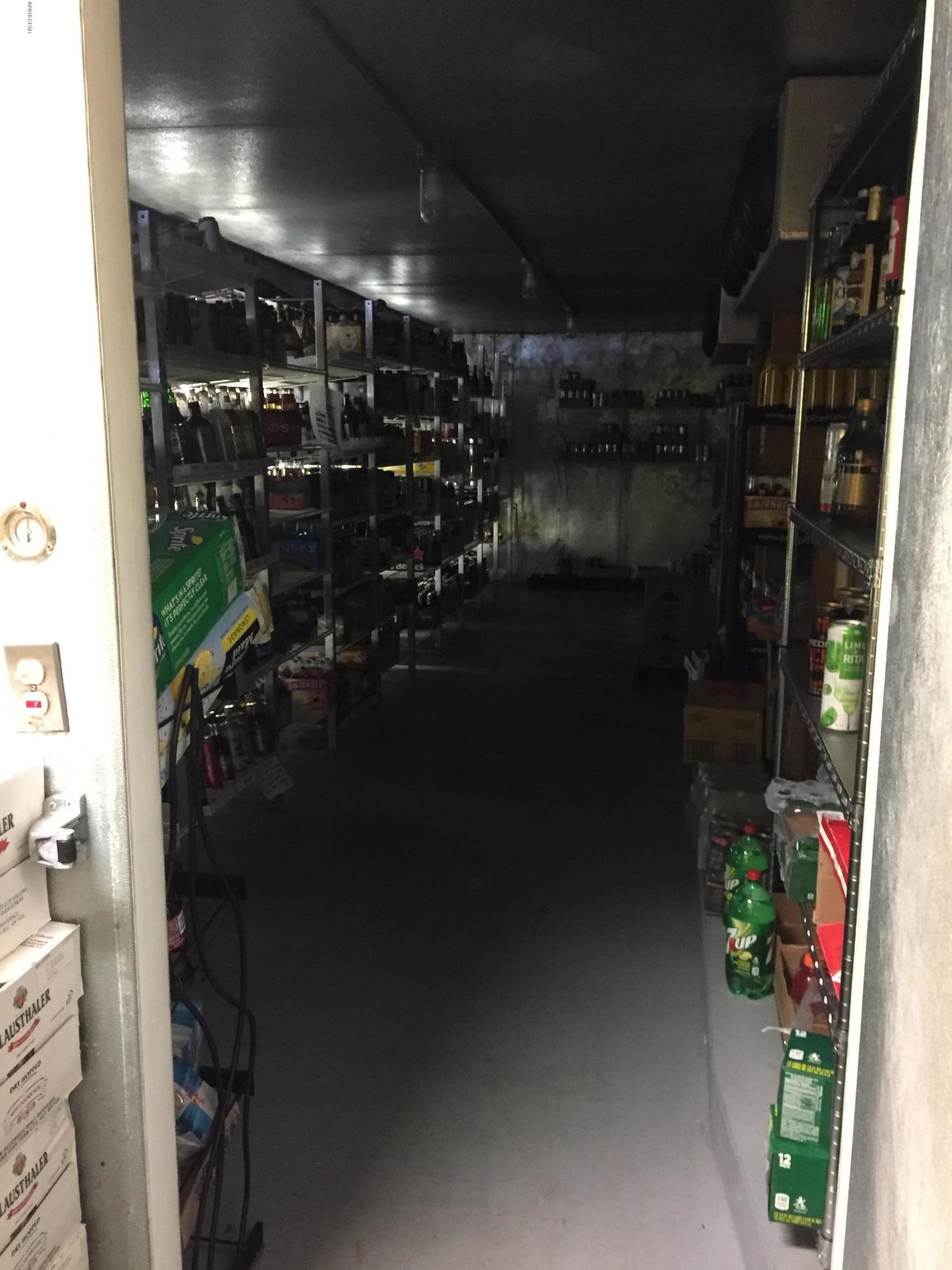 [No Recorded Subdiv] - Commercial Sale