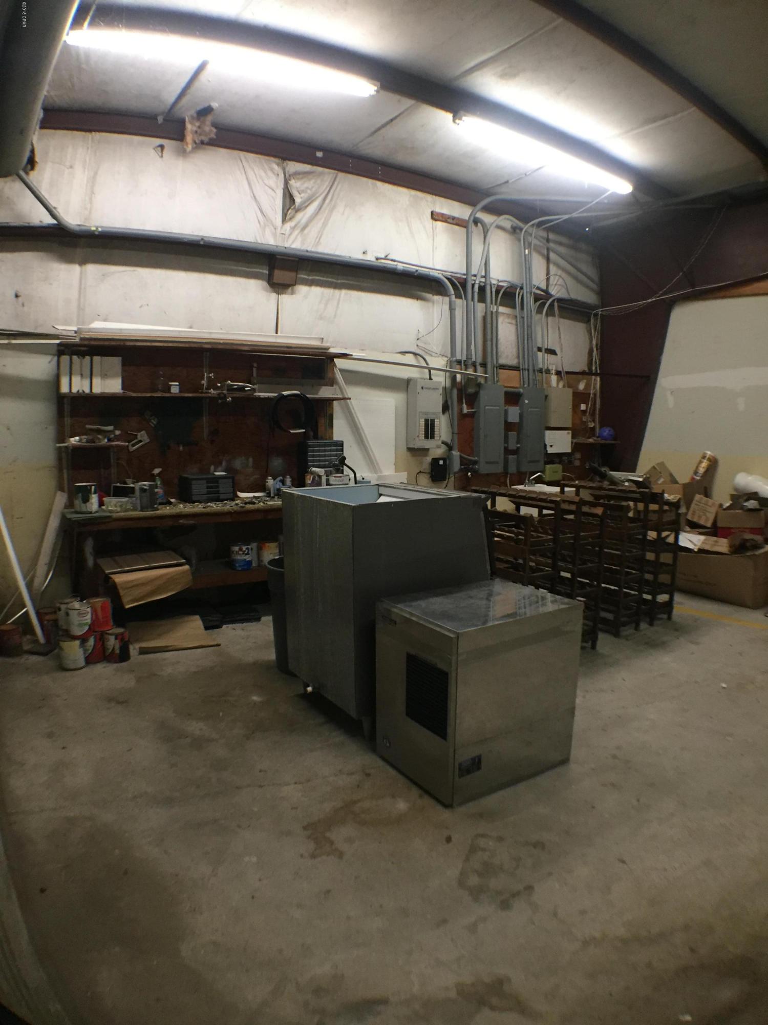 [No Recorded Subdiv] - Commercial Sale