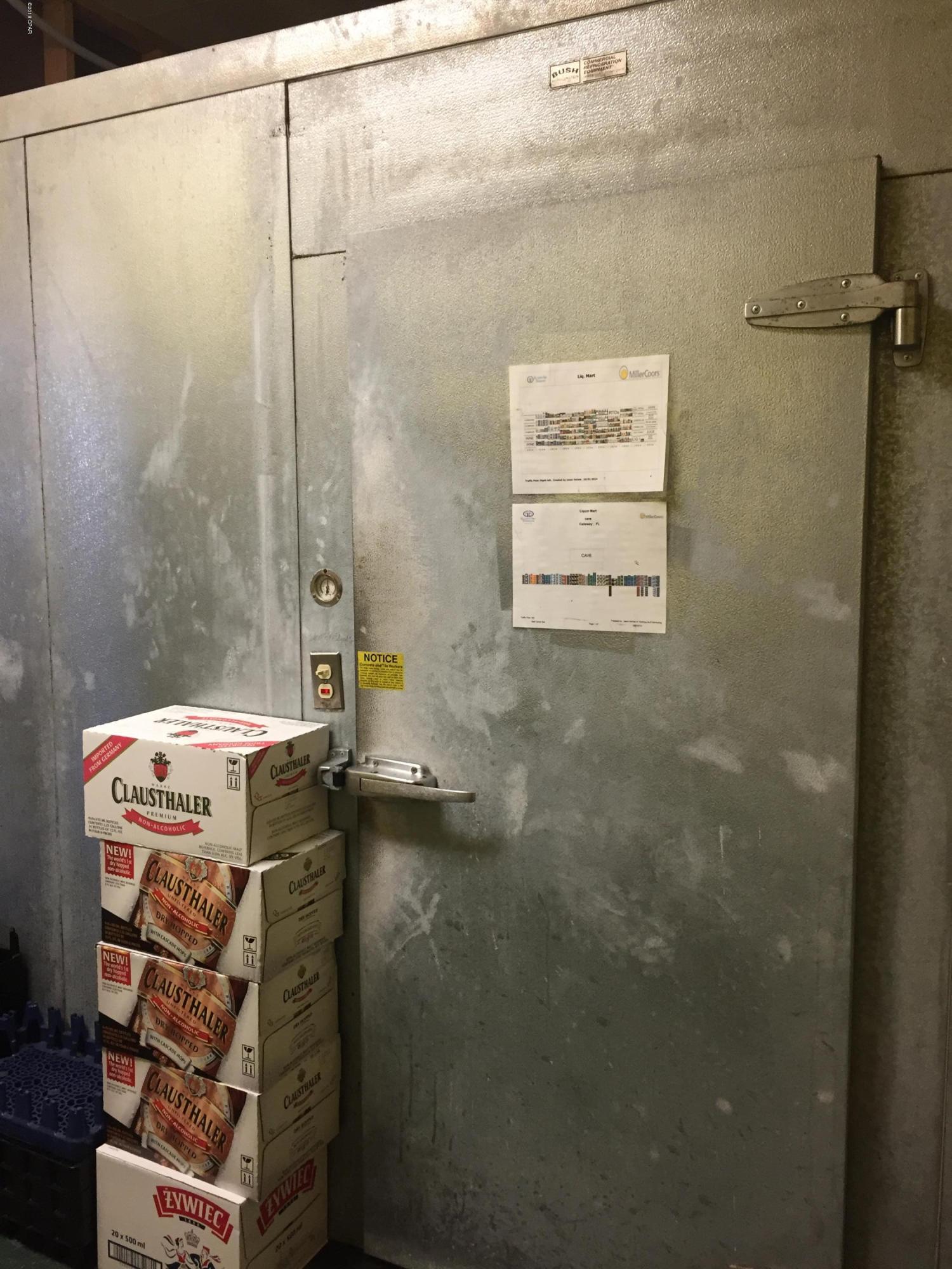 [No Recorded Subdiv] - Commercial Sale