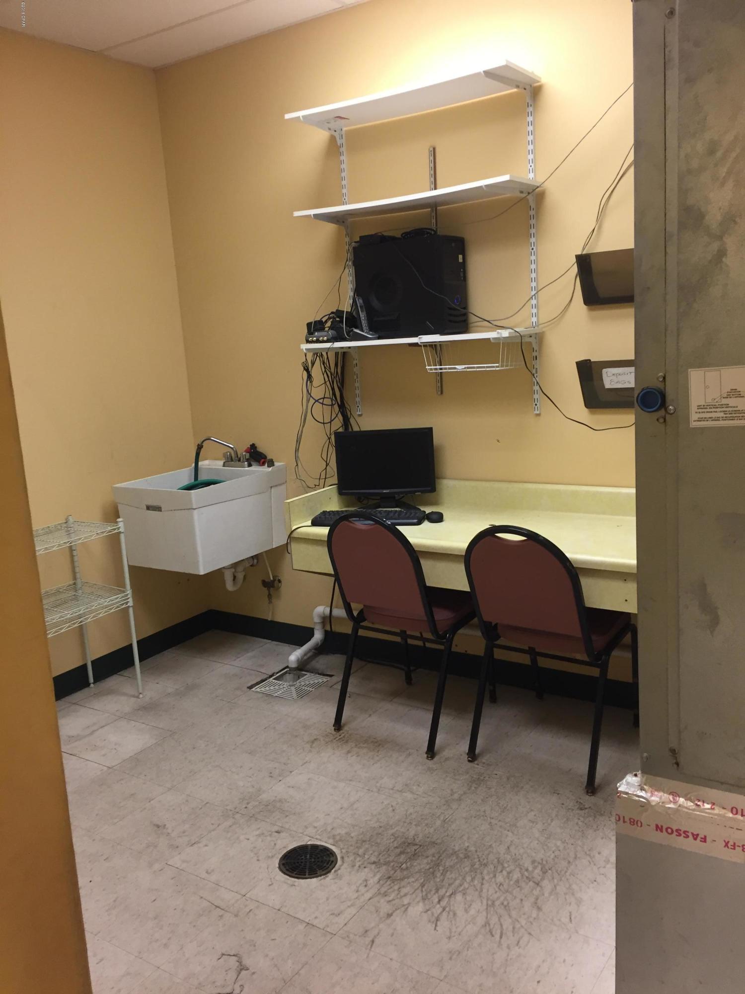 [No Recorded Subdiv] - Commercial Sale