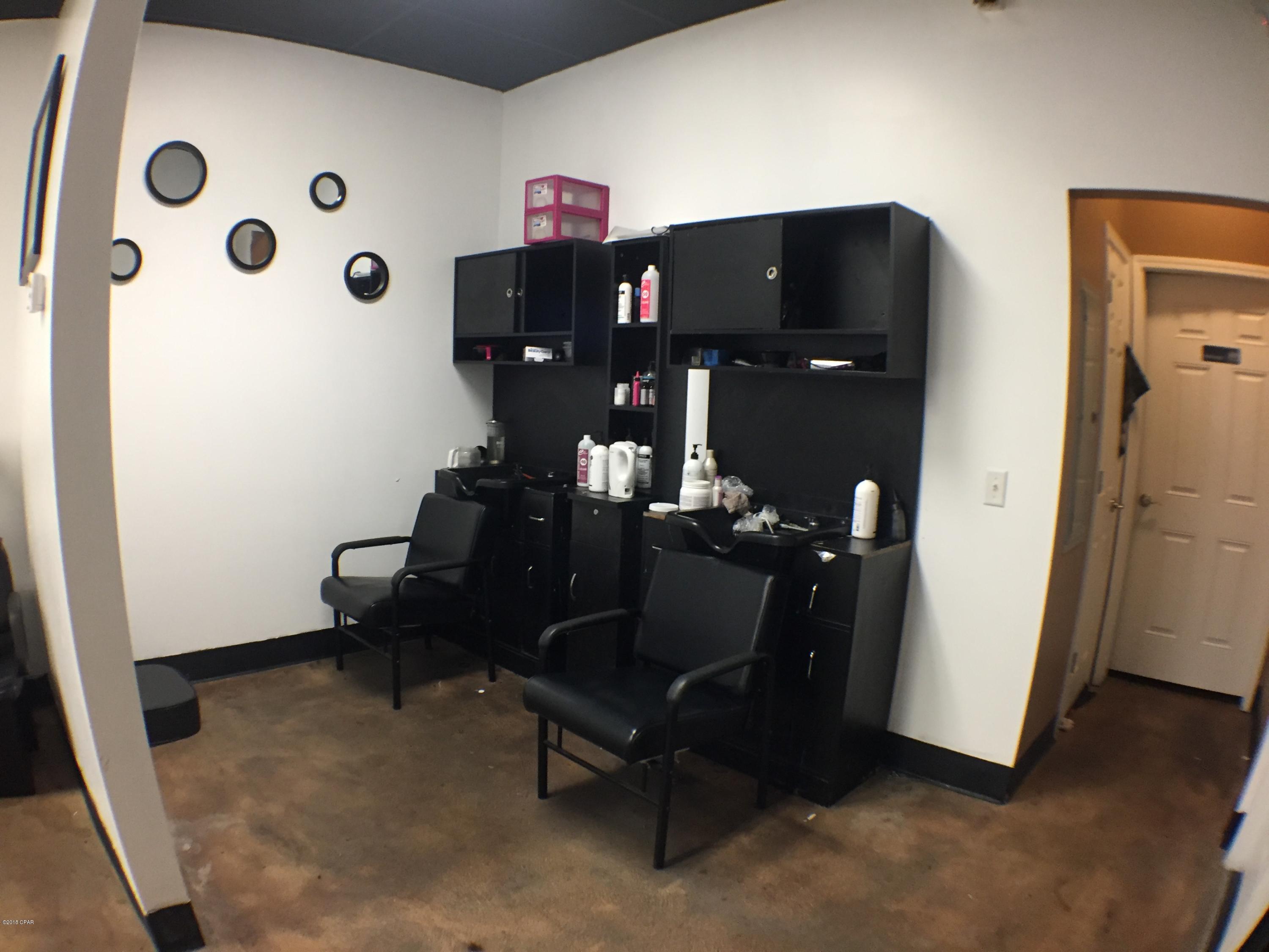 [No Recorded Subdiv] - Commercial Sale