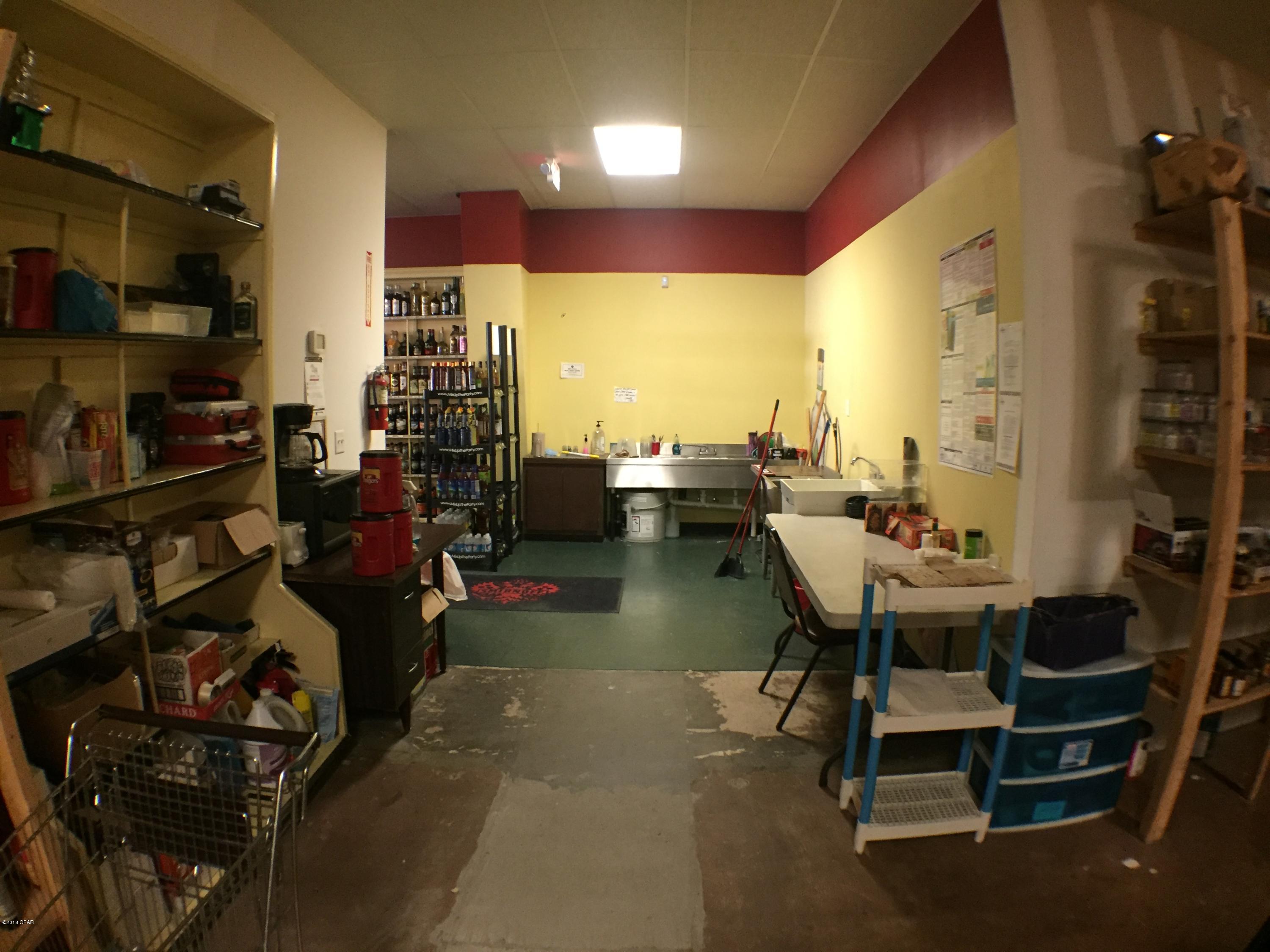 [No Recorded Subdiv] - Commercial Sale