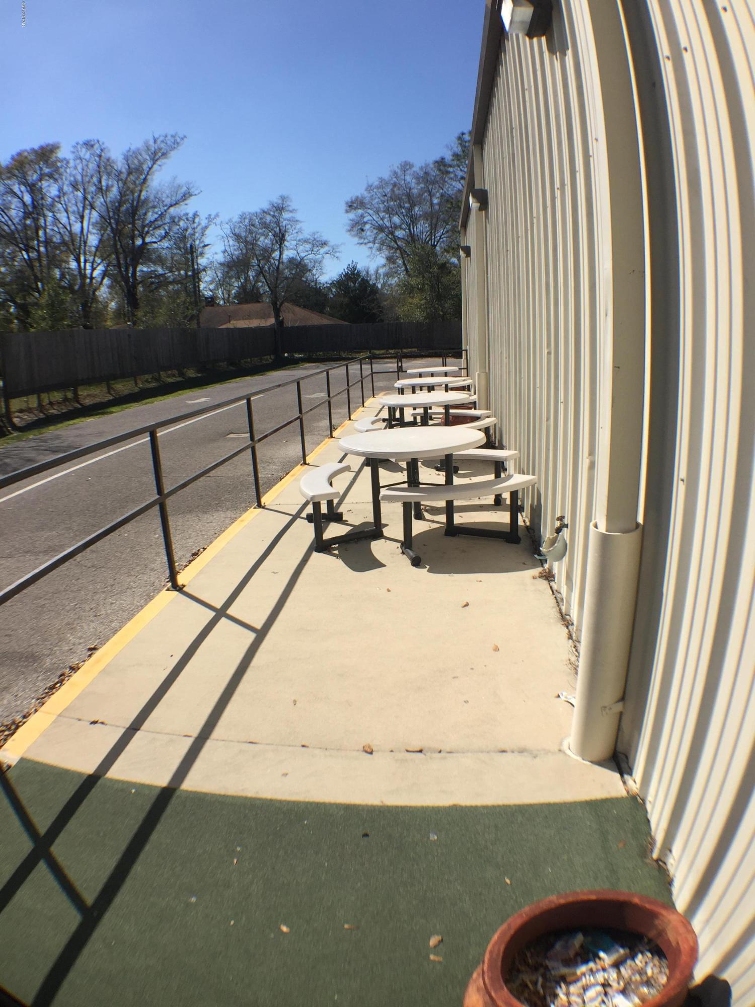 [No Recorded Subdiv] - Commercial Sale