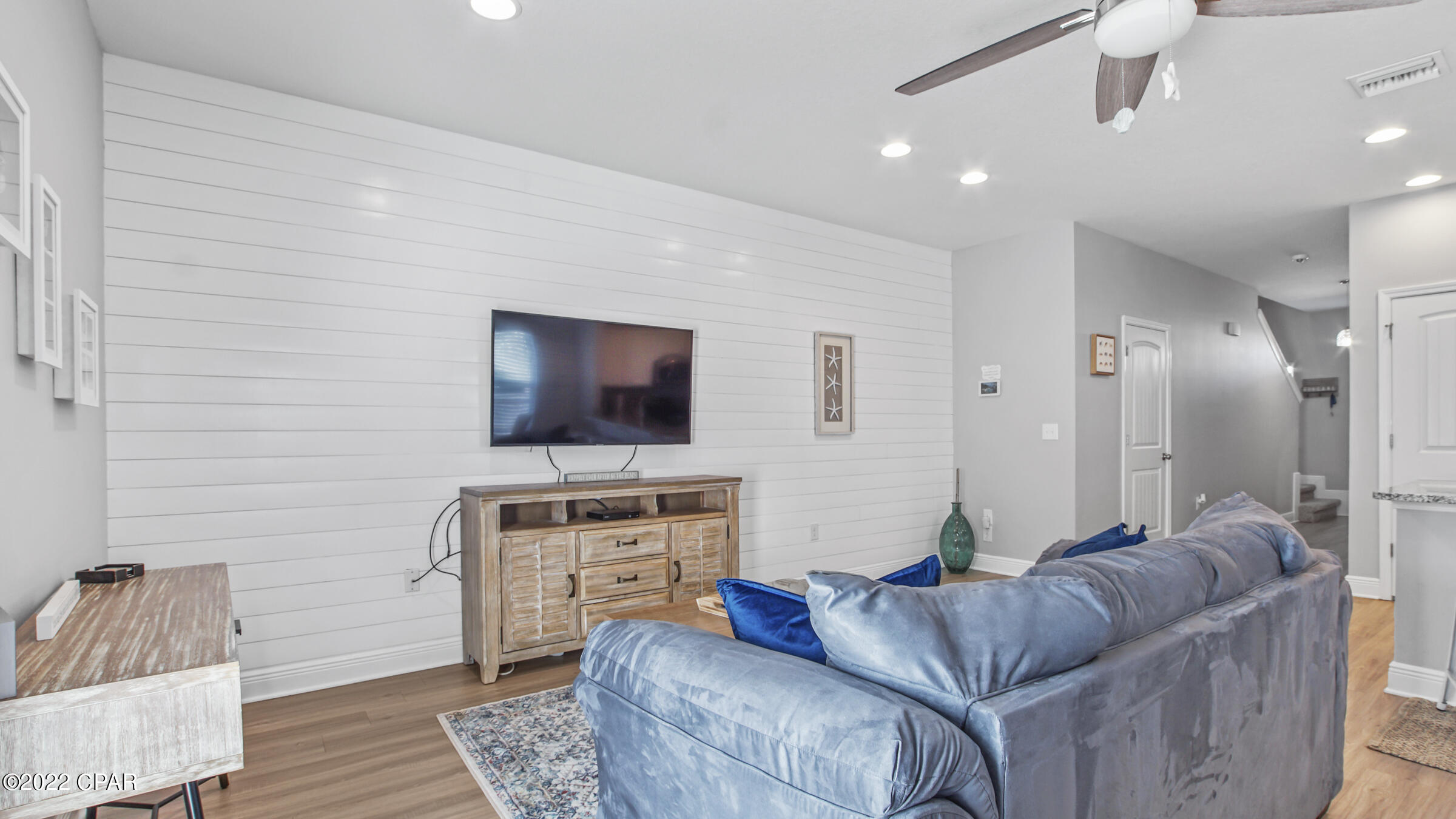 Hathaway Townhomes - Residential Lease