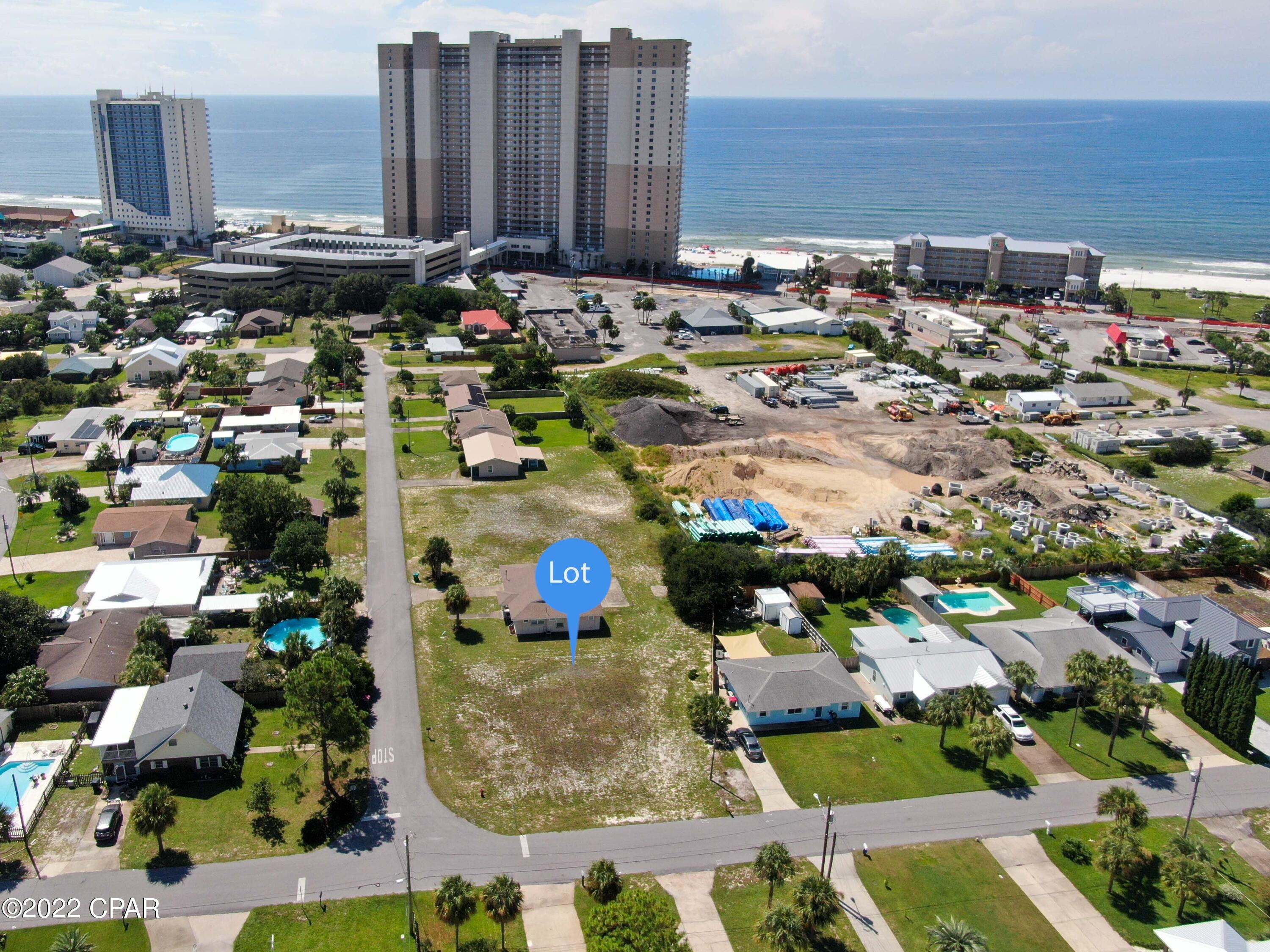 El Centro Beach - Land