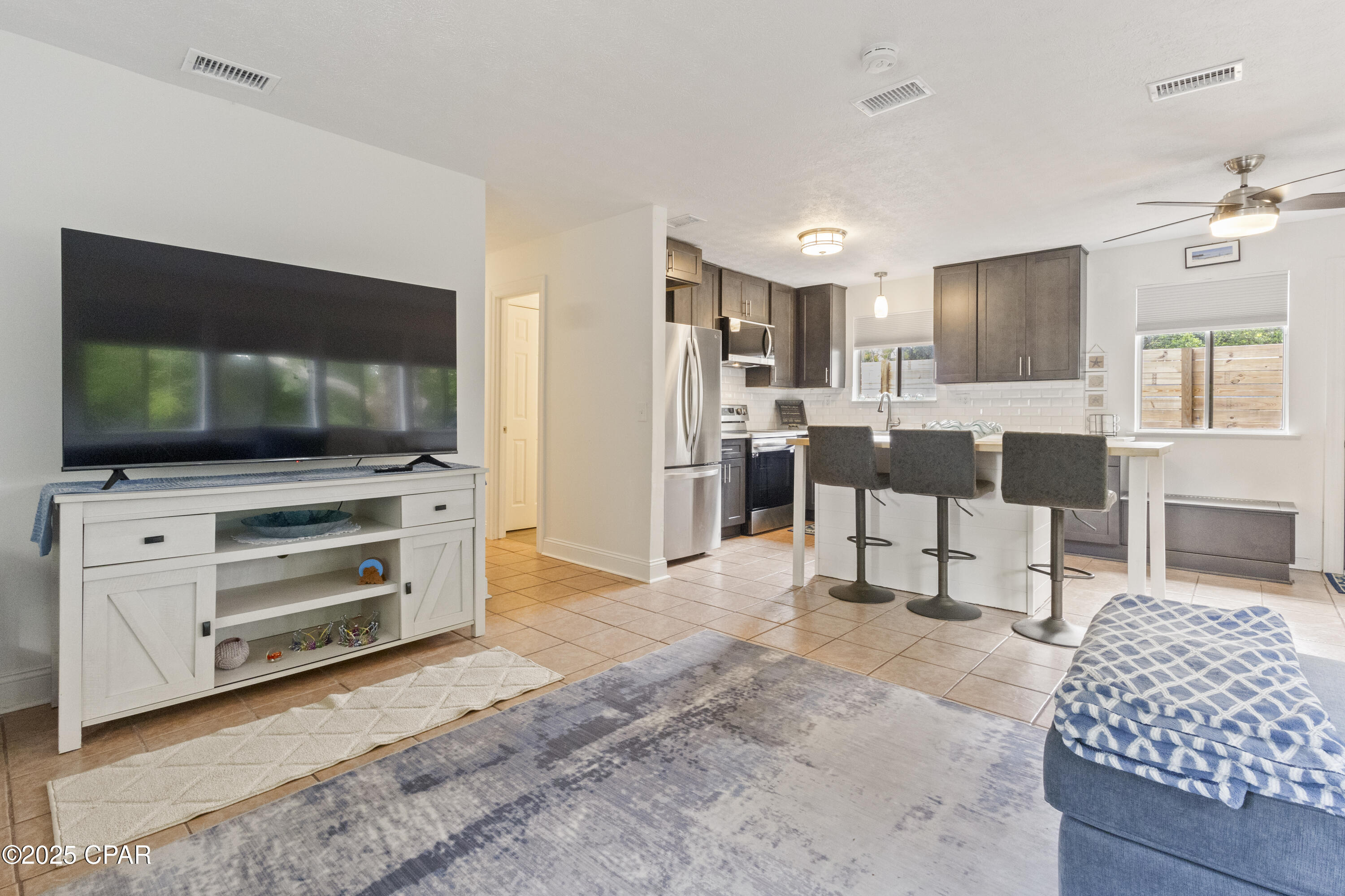 Laguna Beach Estates 8th Add - Residential