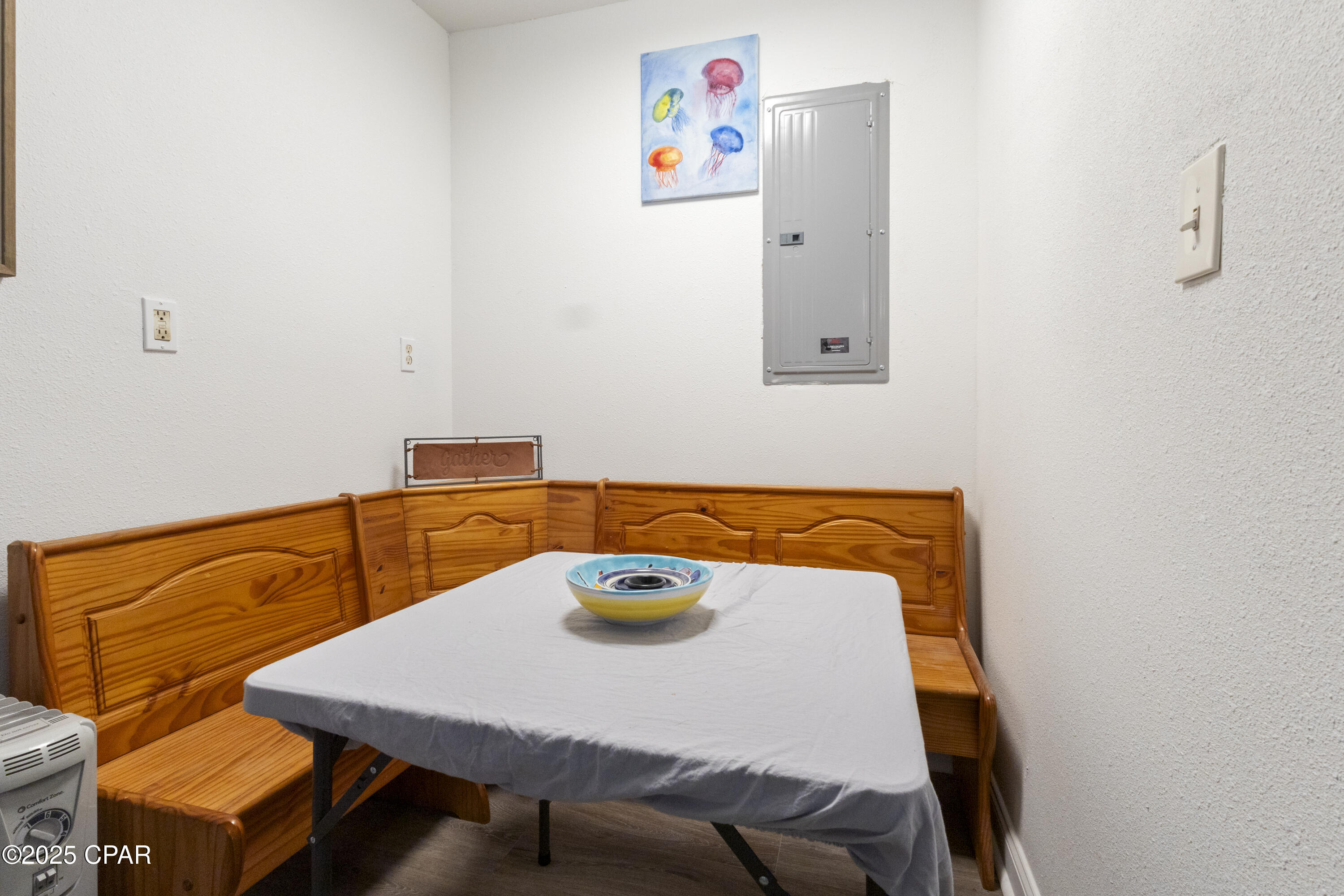 Laguna Beach Estates 8th Add - Residential