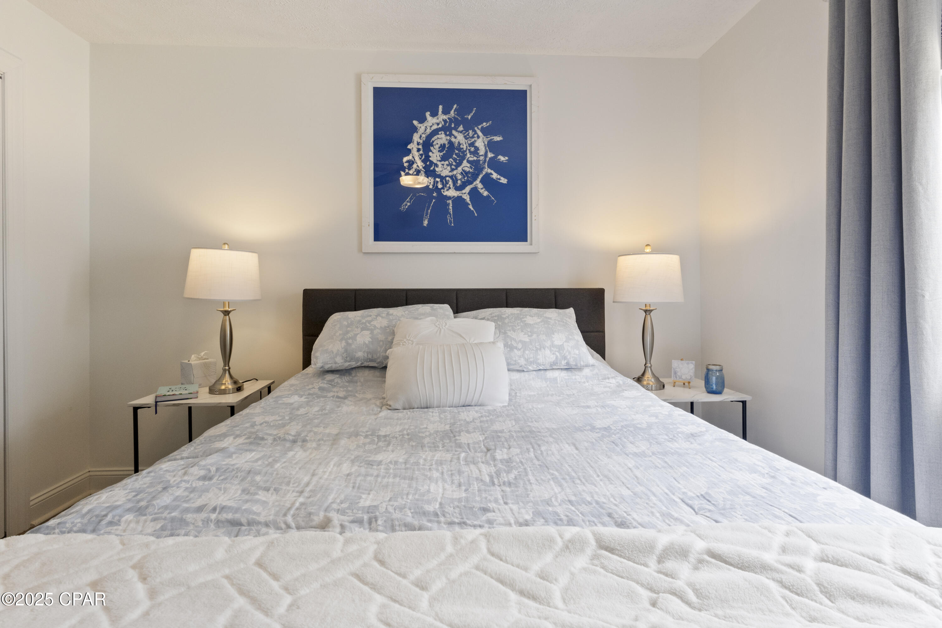 Laguna Beach Estates 8th Add - Residential