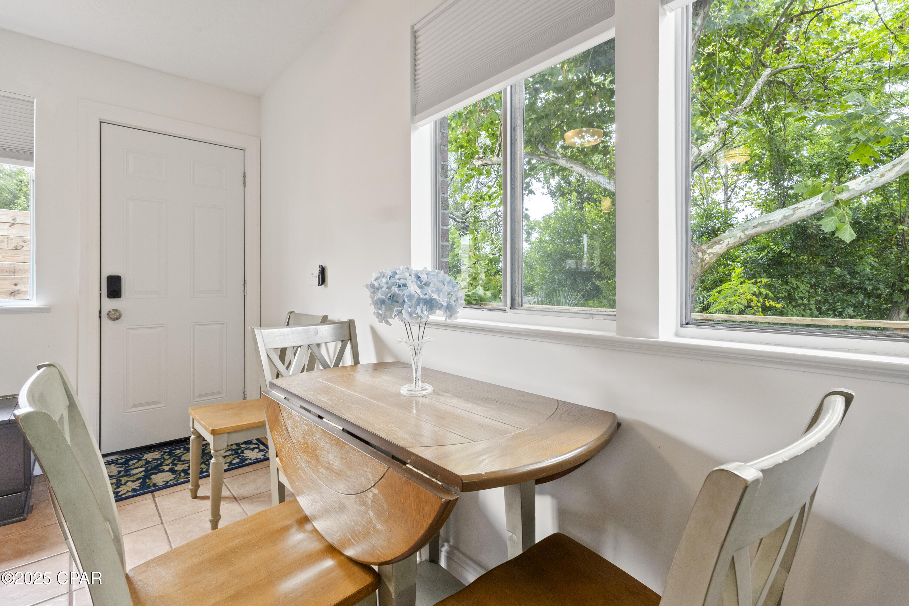 Laguna Beach Estates 8th Add - Residential