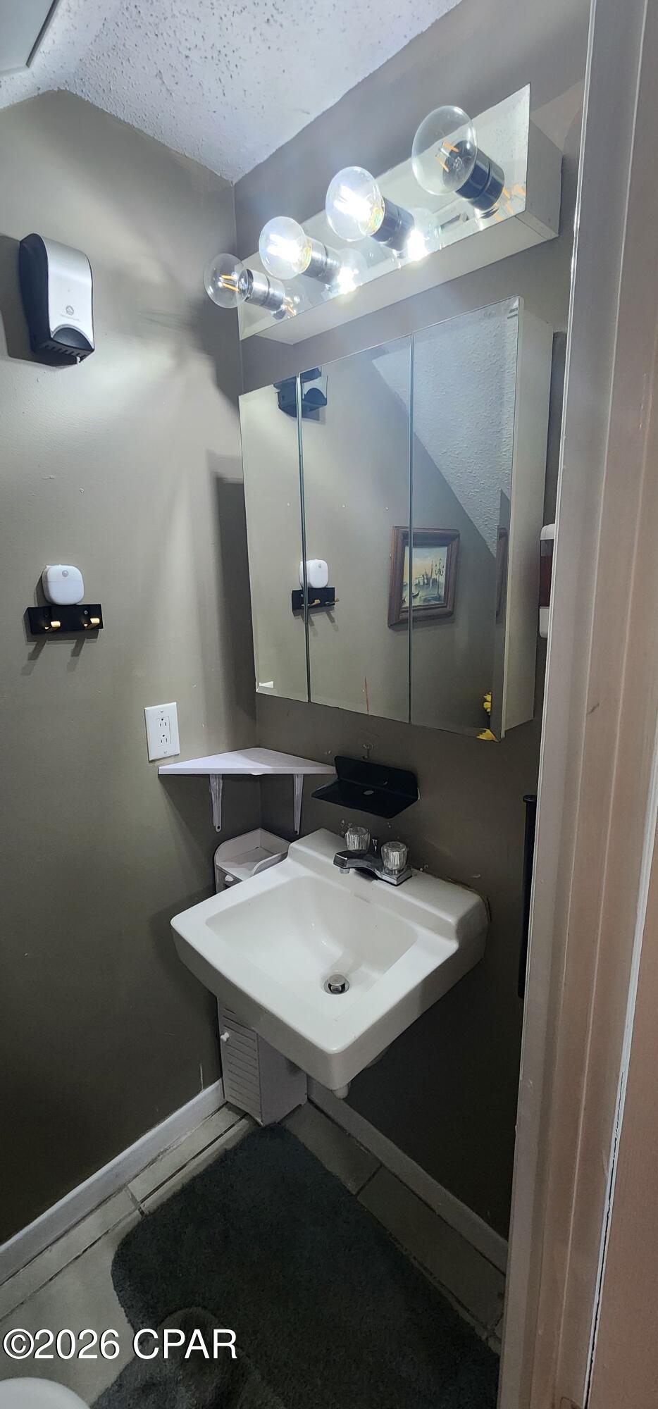 [No Recorded Subdiv] - Residential Lease