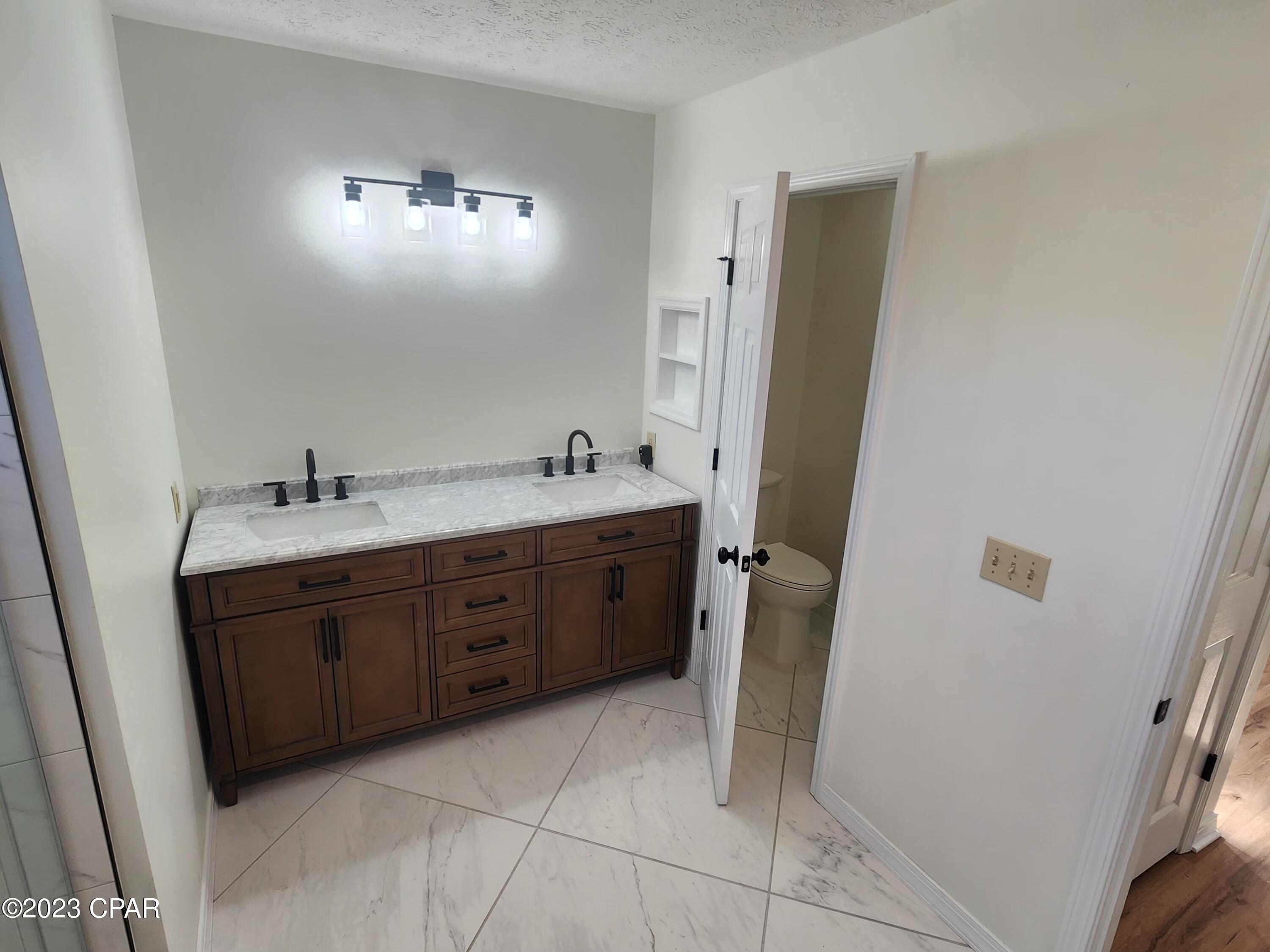 Sunny Hills Unit 19 - Residential