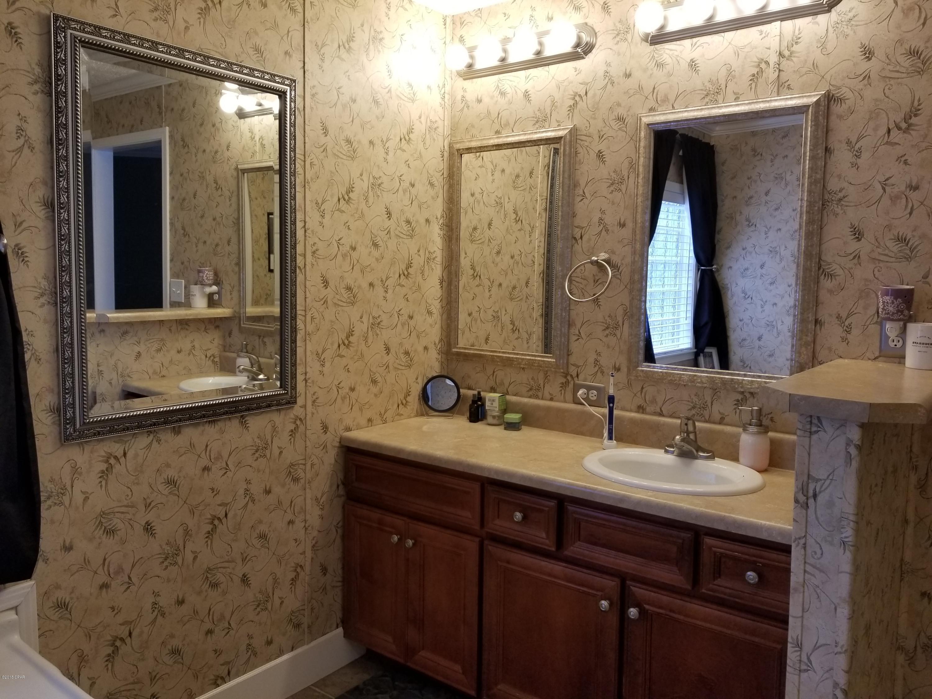 Leisure Lakes - Residential