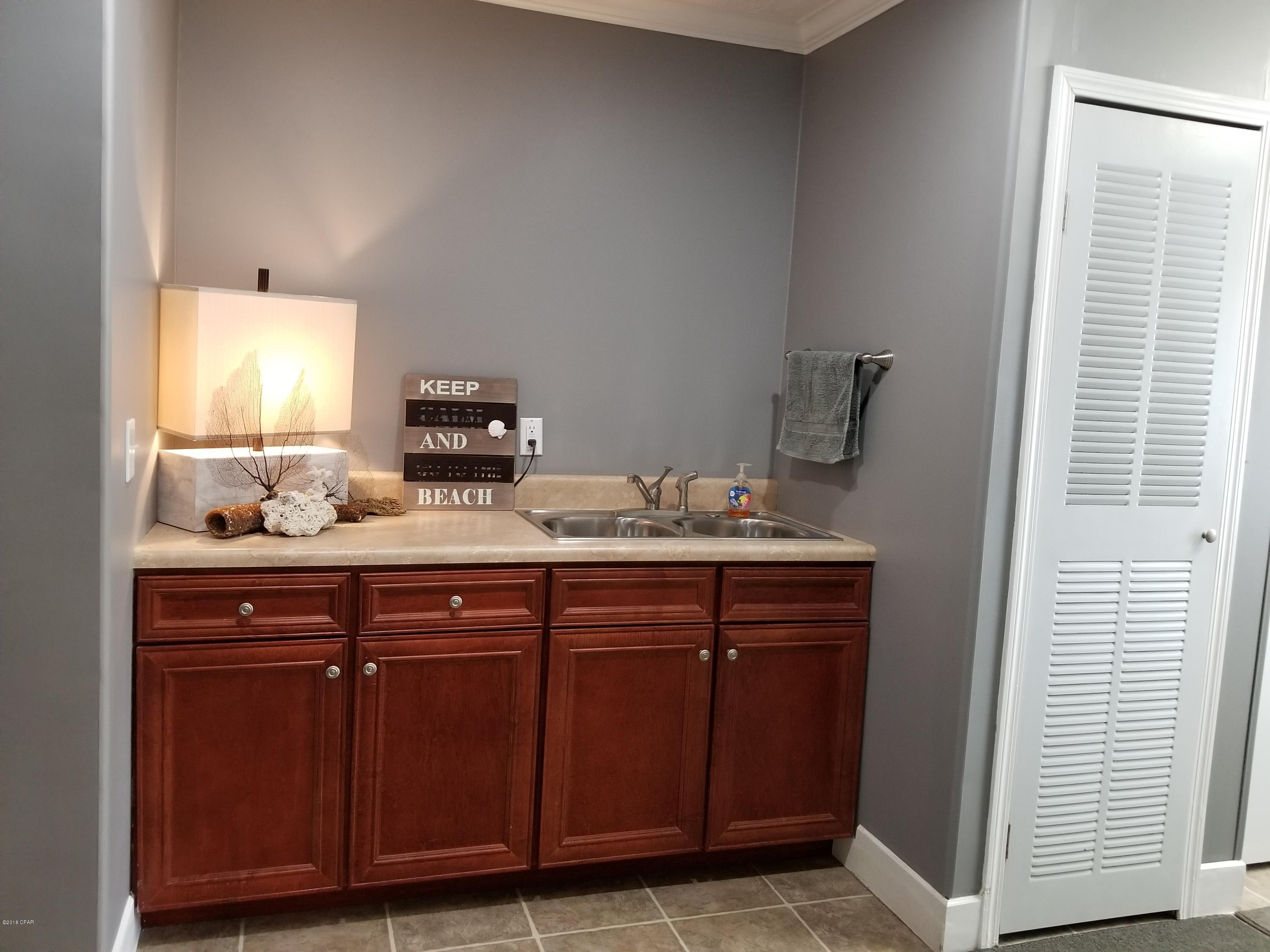 Leisure Lakes - Residential