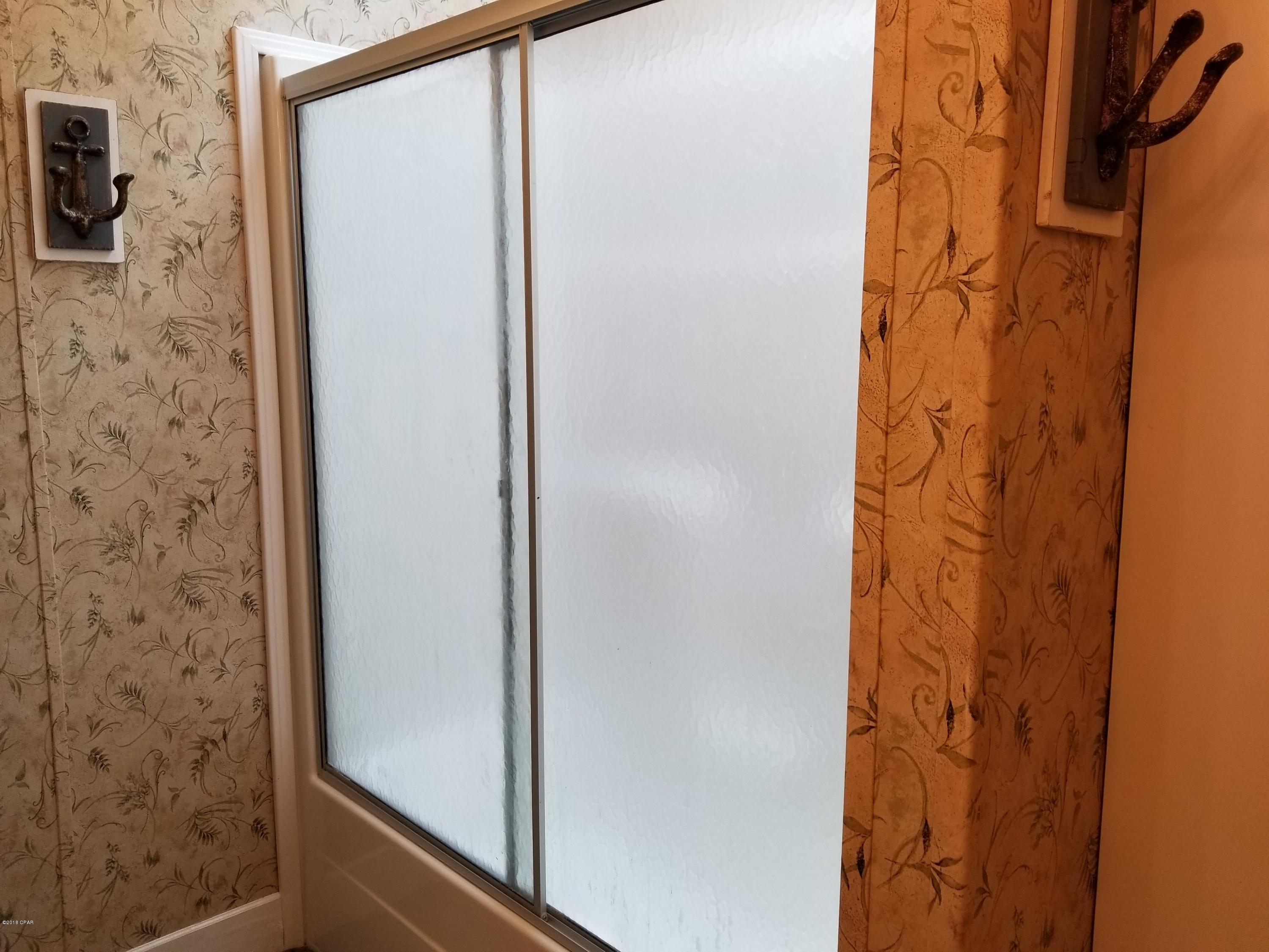 Leisure Lakes - Residential