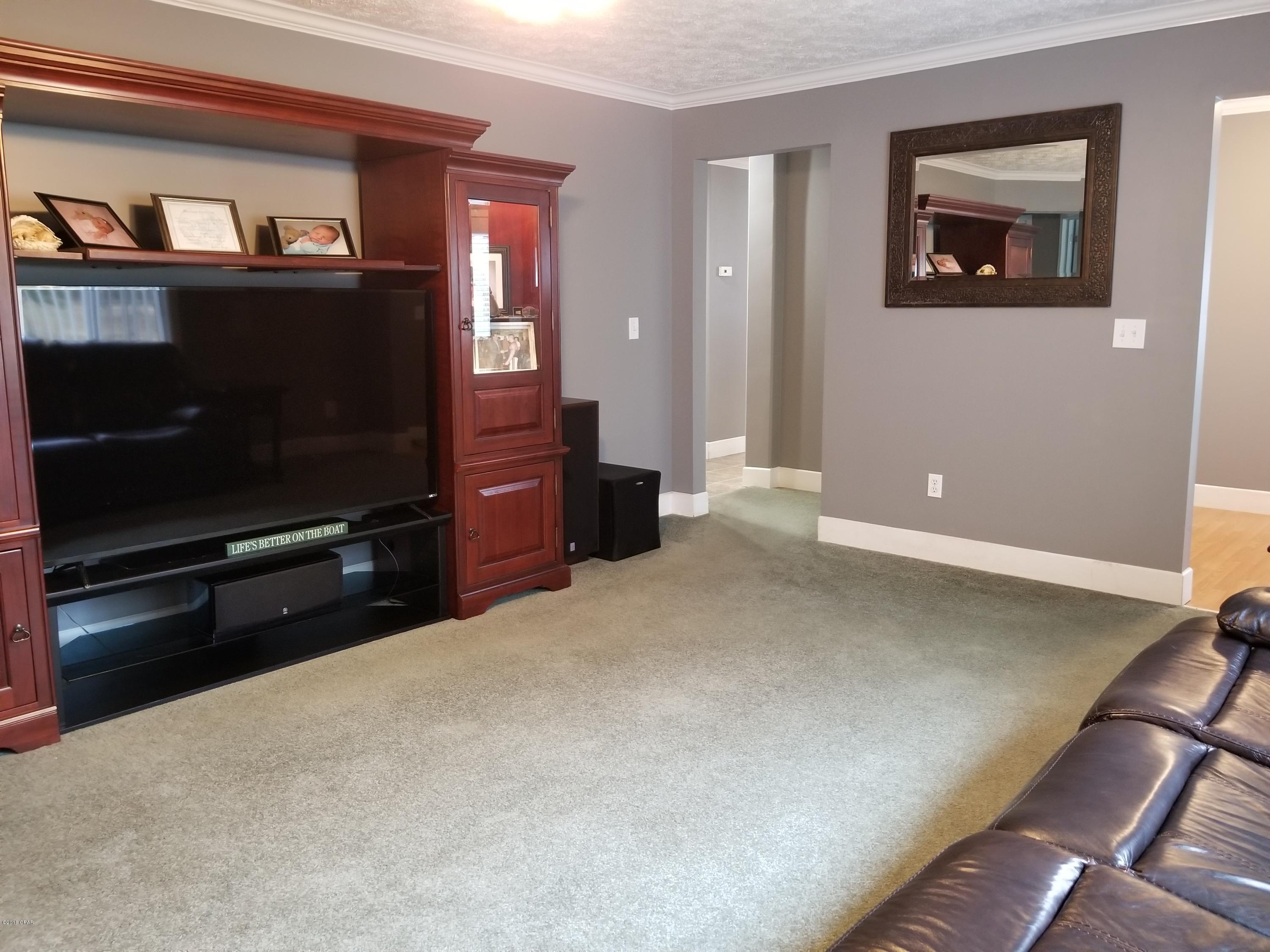 Leisure Lakes - Residential