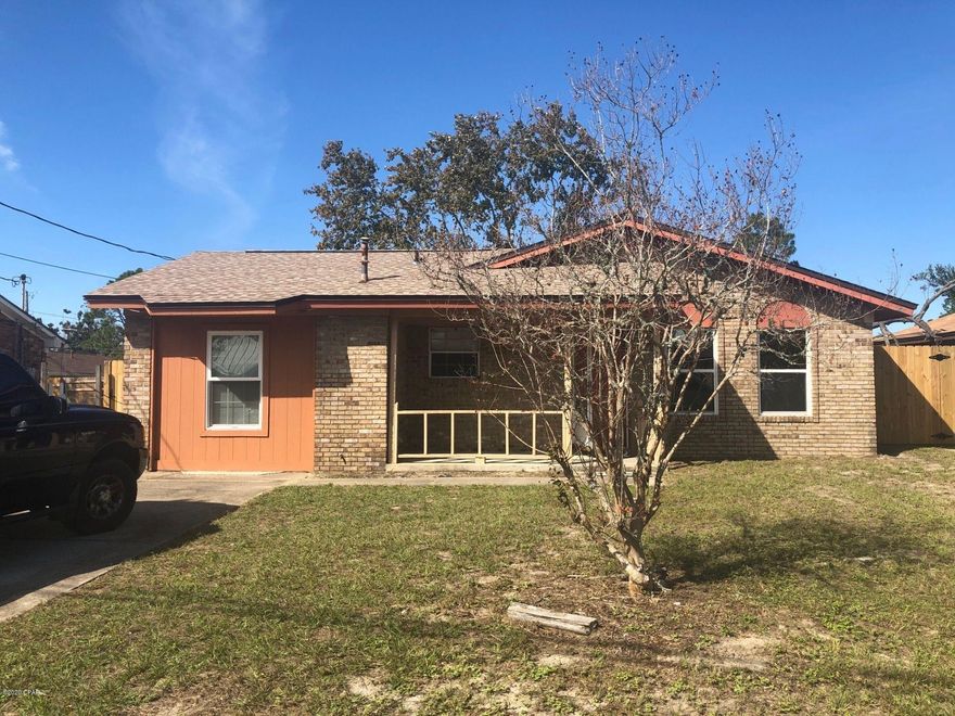 Centrally located 3 bed, 2 bath brick home blocks away from Historic St. Andrews and a quick drive to the white sandy beaches. This home has a welcoming entryway that opens up to the large living room. The eat-in kitchen features a island/breakfast bar, and plenty of cabinets for storage space. Large screened in porch leads to the fenced backyard.



**Gas water heater and furnace**
