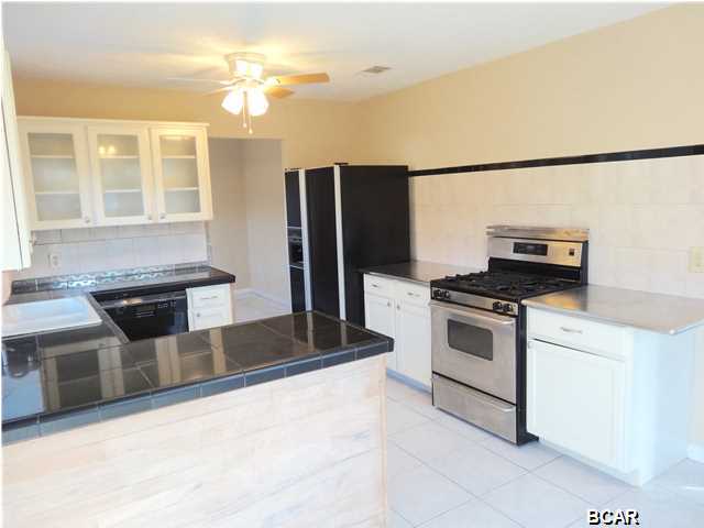 Venetian Villa 1st Add Replat - Residential