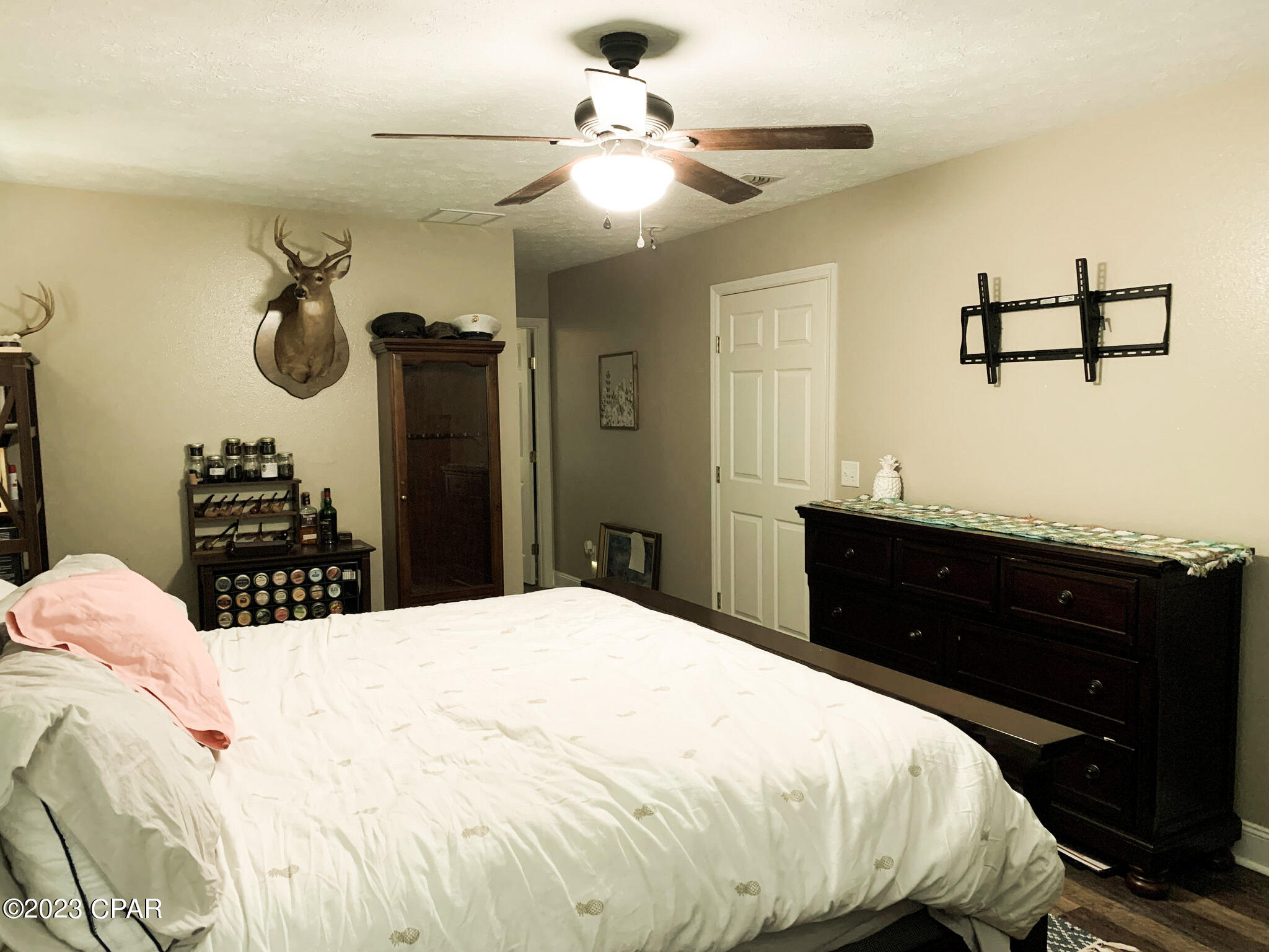 Pelican Point - Residential