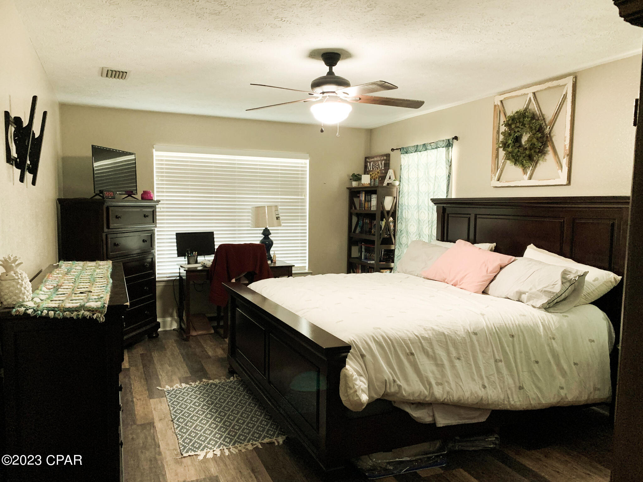 Pelican Point - Residential