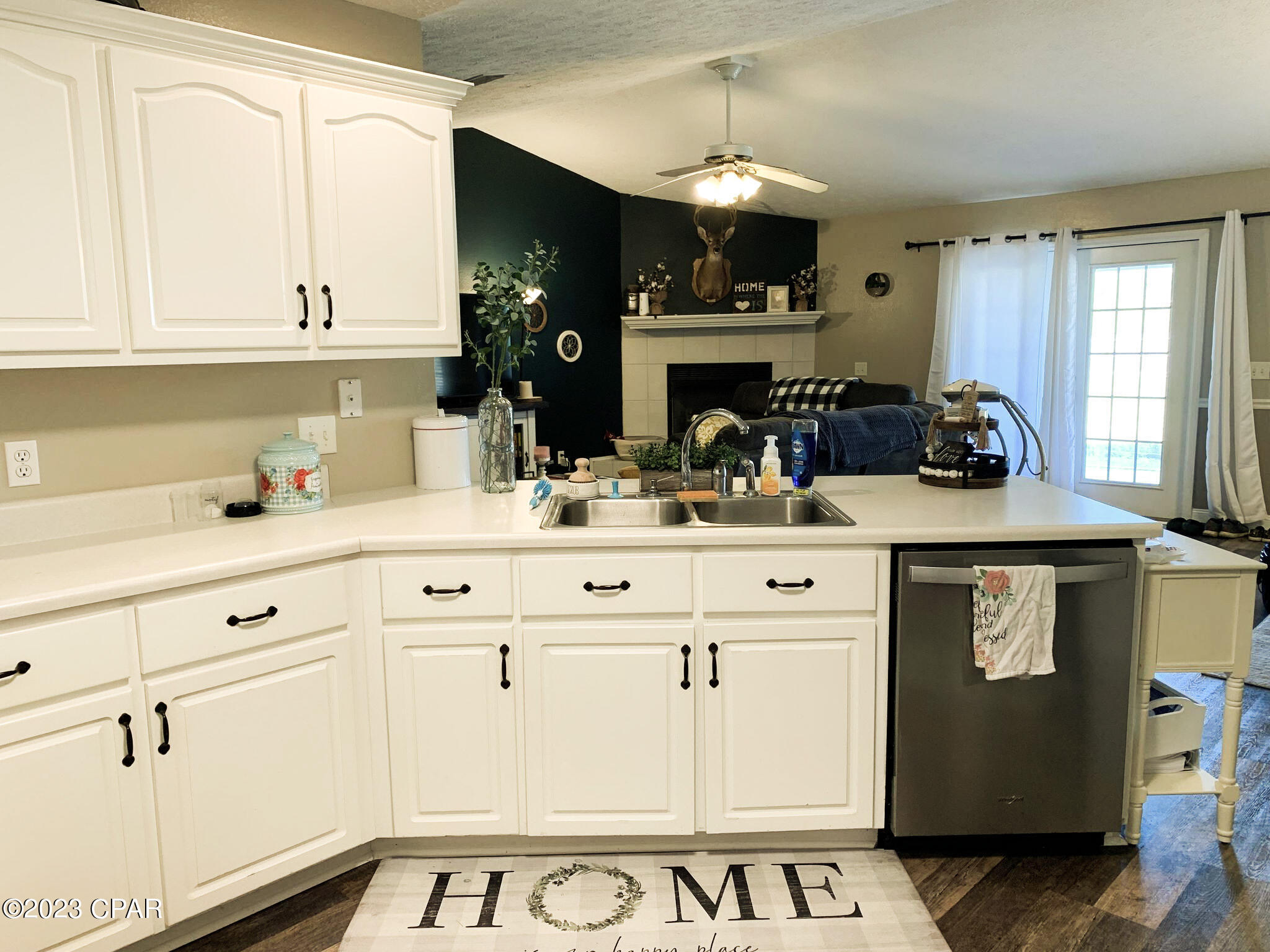 Pelican Point - Residential