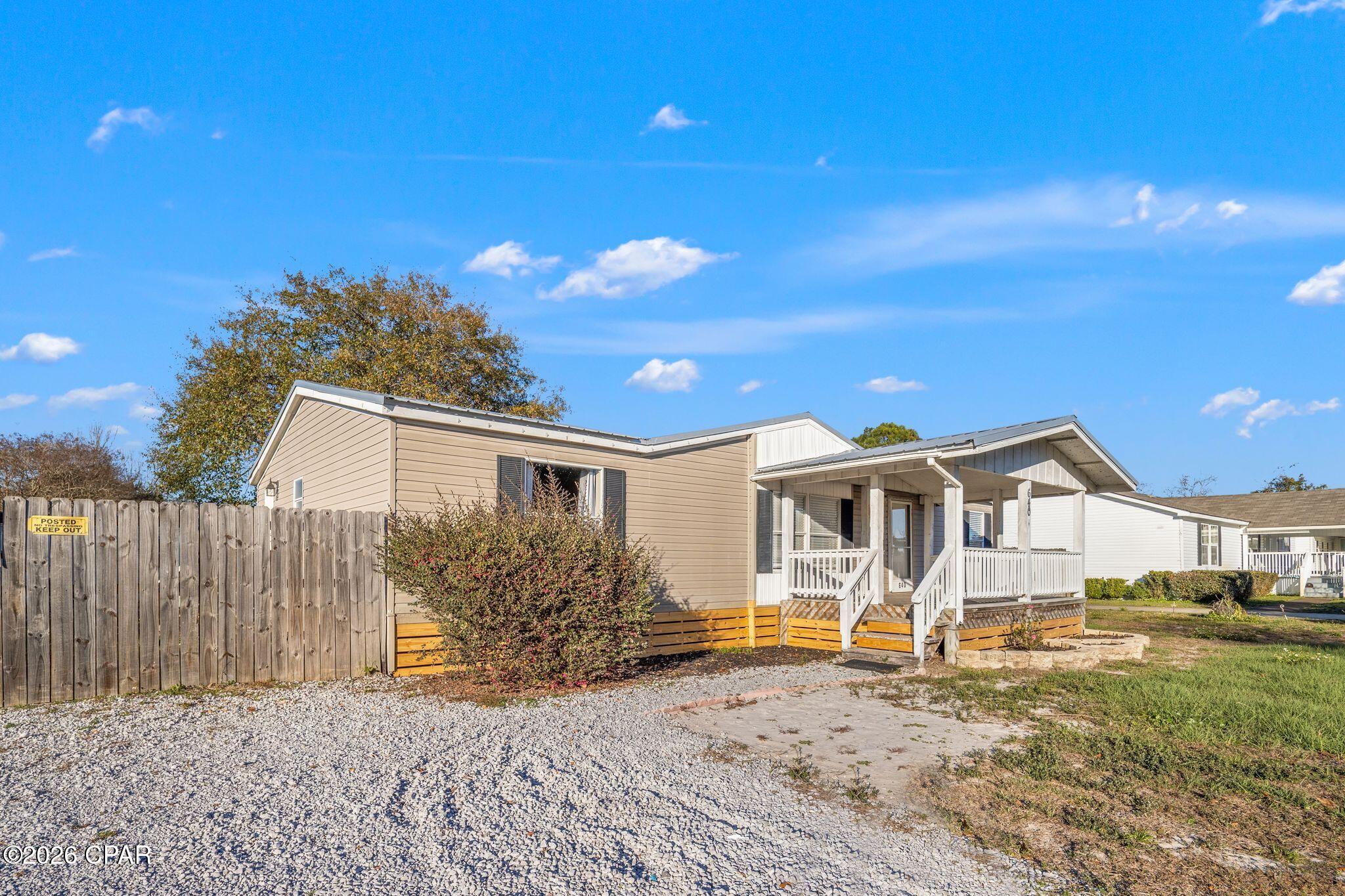 Lagoon Oaks - Residential