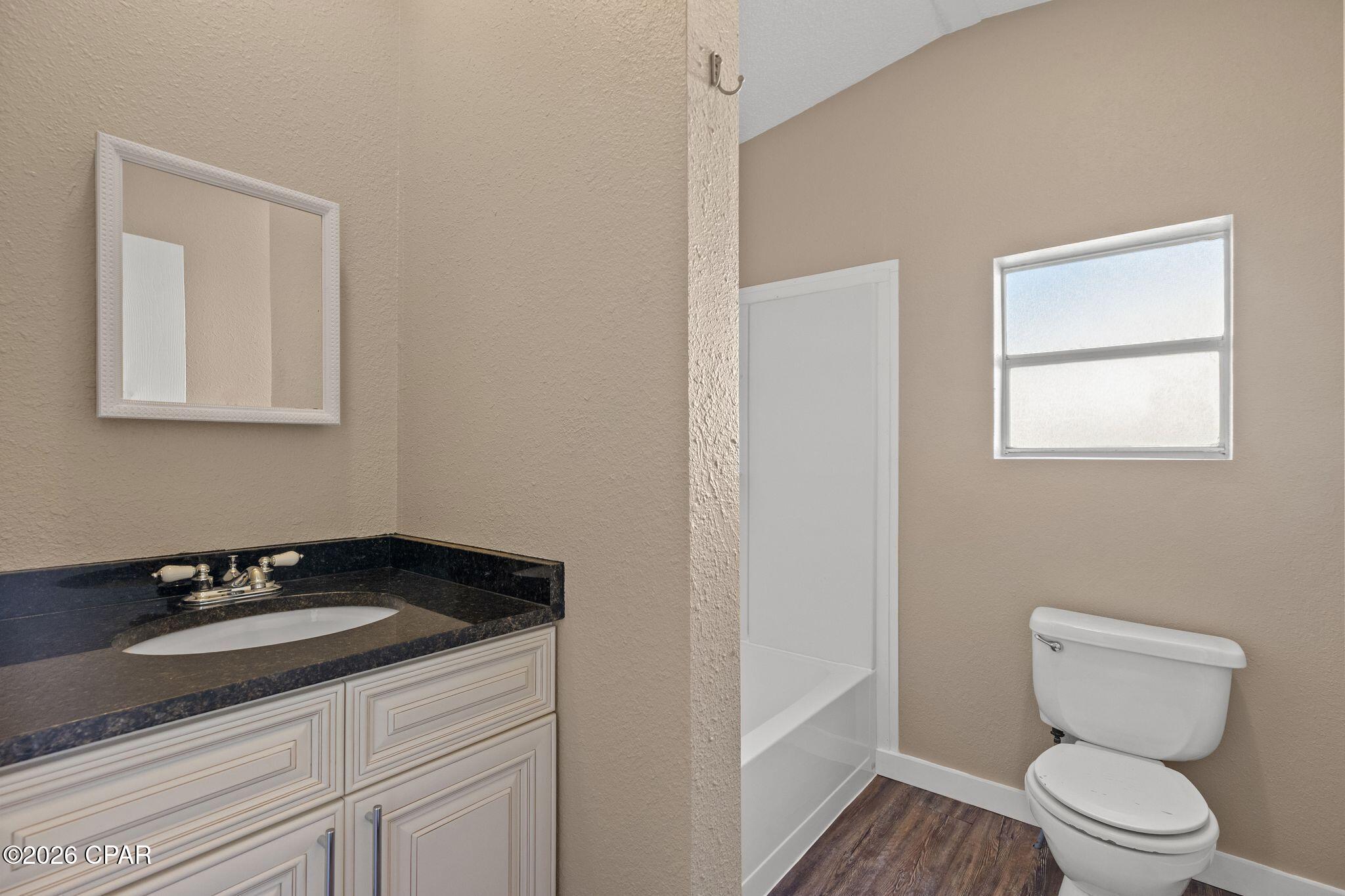 Lagoon Oaks - Residential