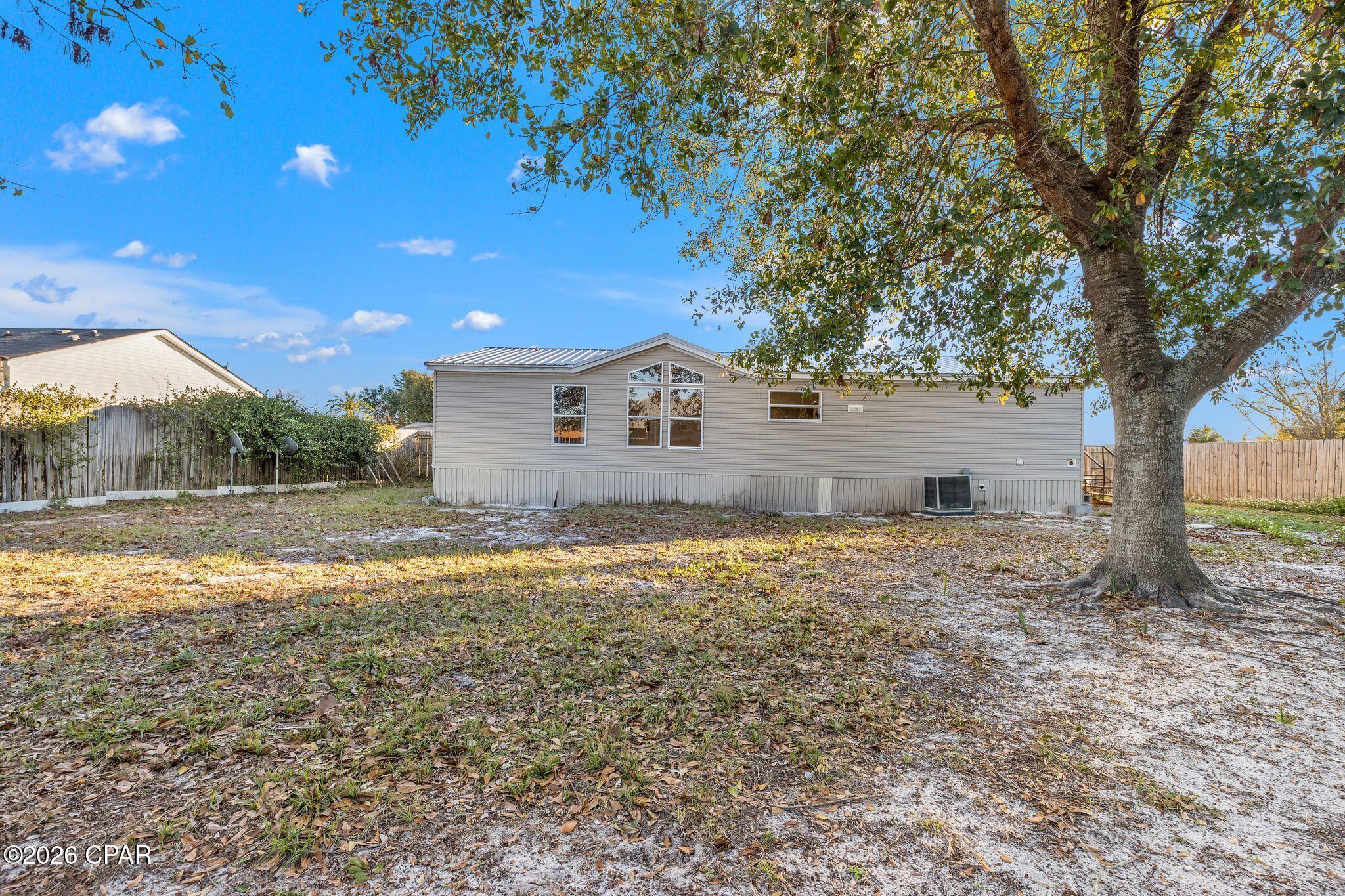 Lagoon Oaks - Residential