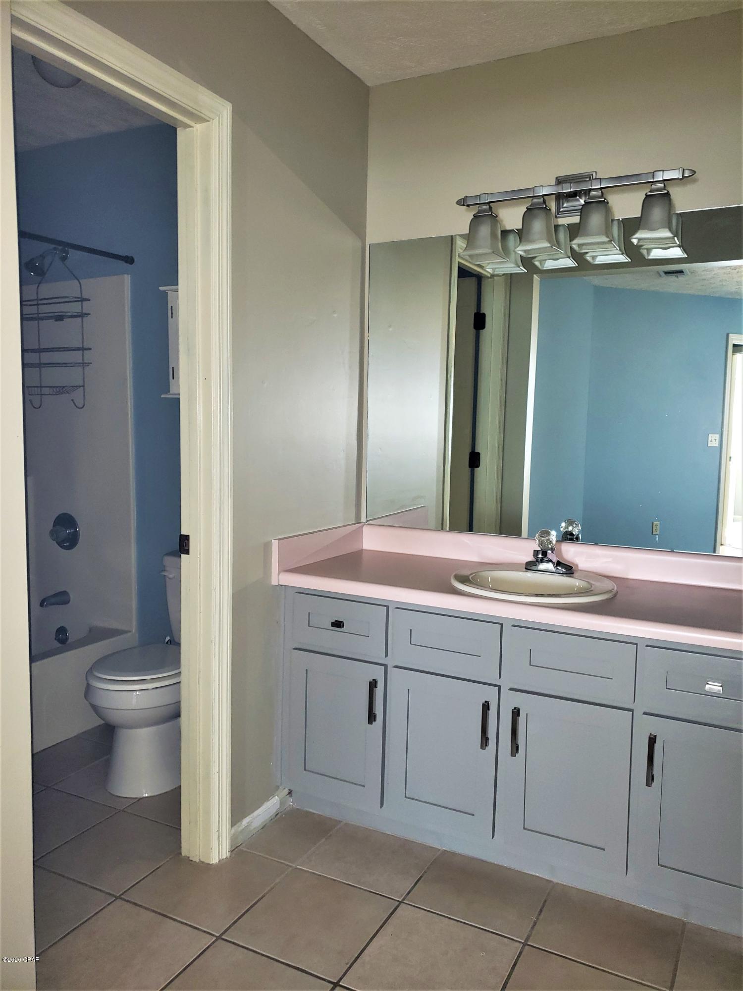 Shadow Bay Unt 3 & 4 - Residential