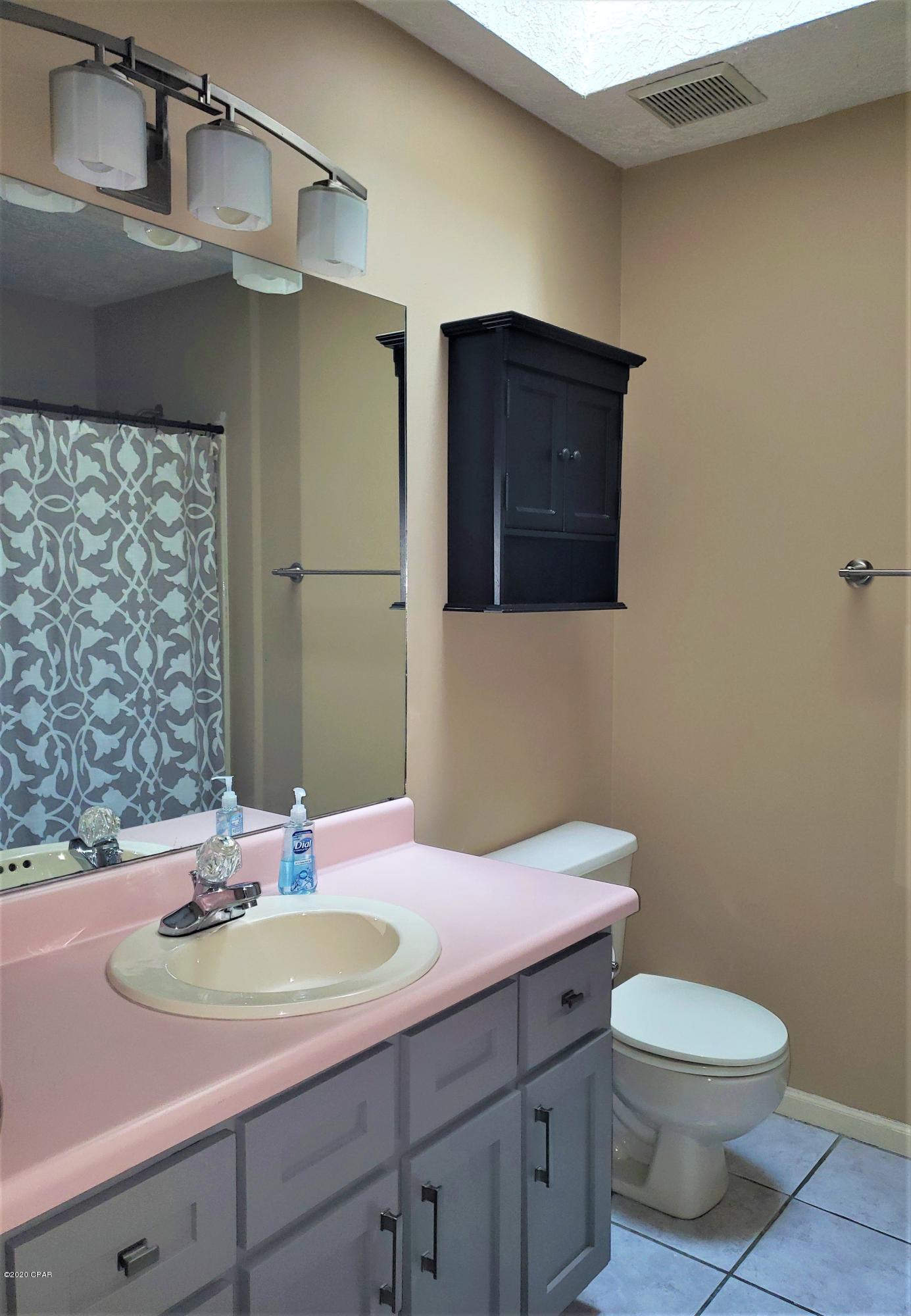 Shadow Bay Unt 3 & 4 - Residential