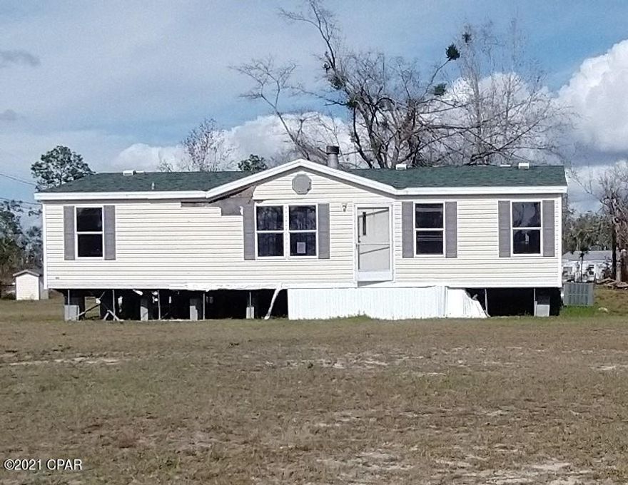 Mobile-home in need of repairs features 3 bedroom 2 bathrooms situated on 1 acre on a non-county maintained road in Youngstown. The Property must be listed 7 calendar days before ANY offers are reviewed/accepted. Sold AS-IS. Mobile Home titles DO NOT convey with sale and property is sold withhold harmless.