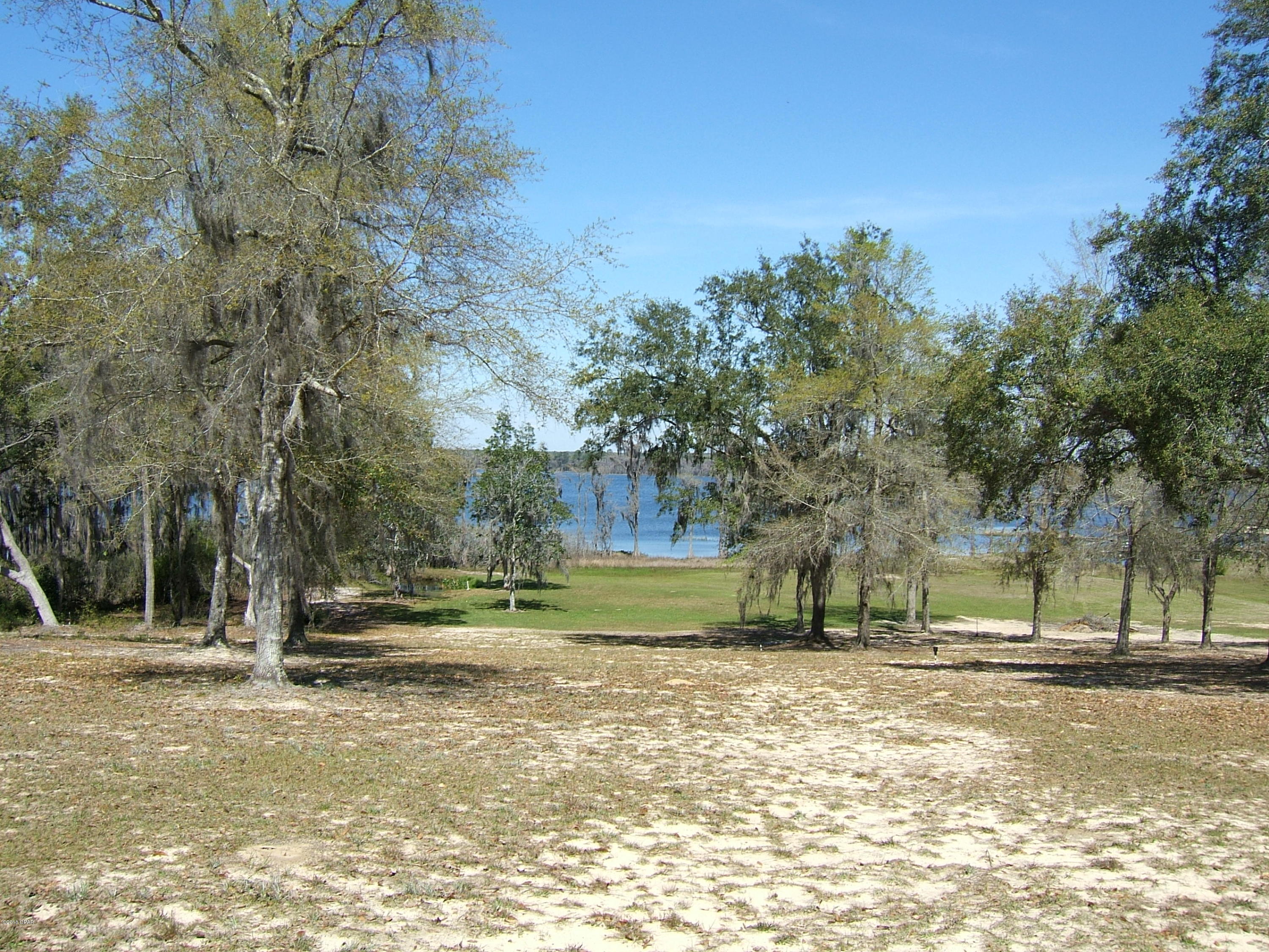 Lucas Lake Retreat - Residential