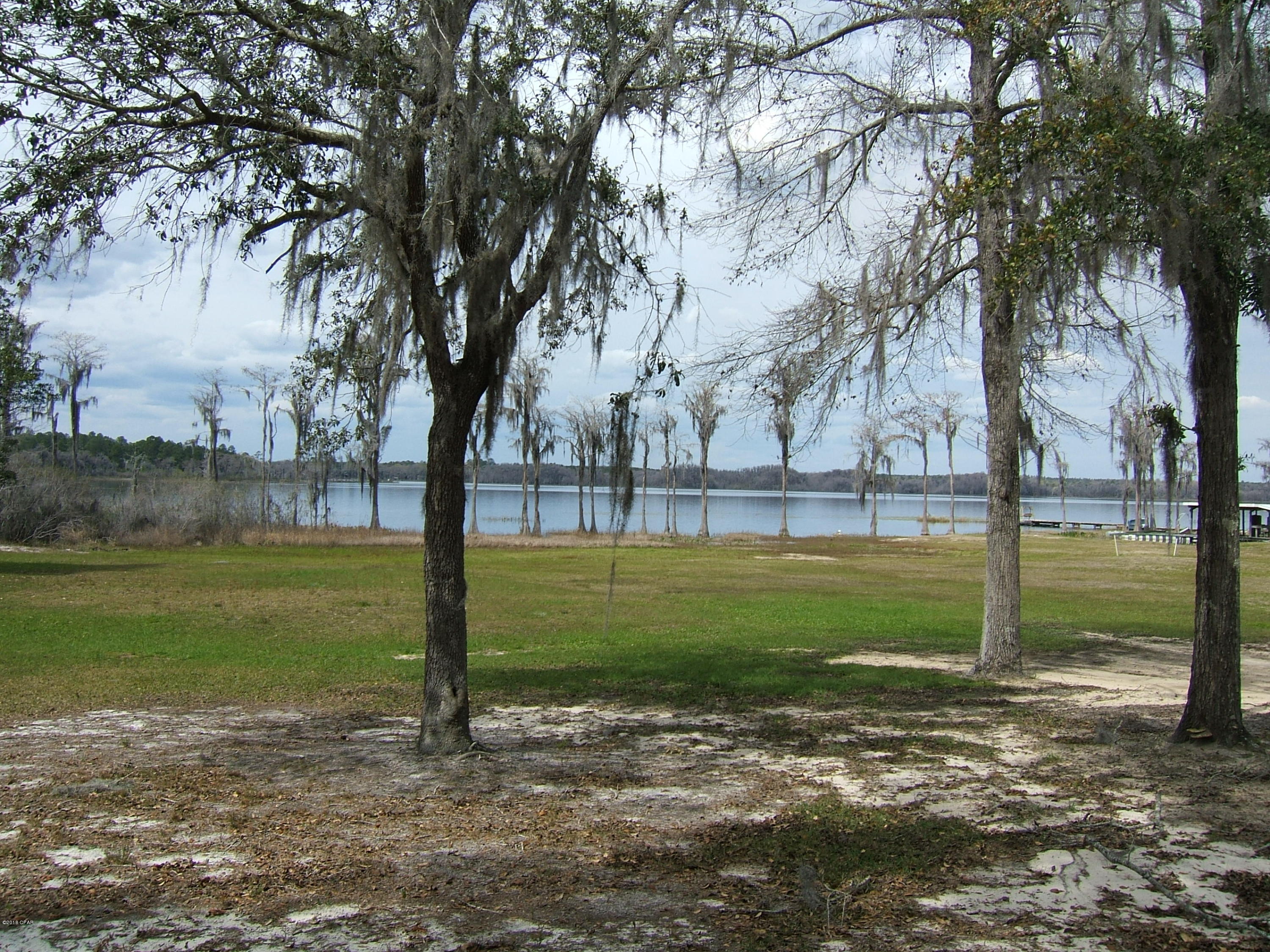 Lucas Lake Retreat - Residential