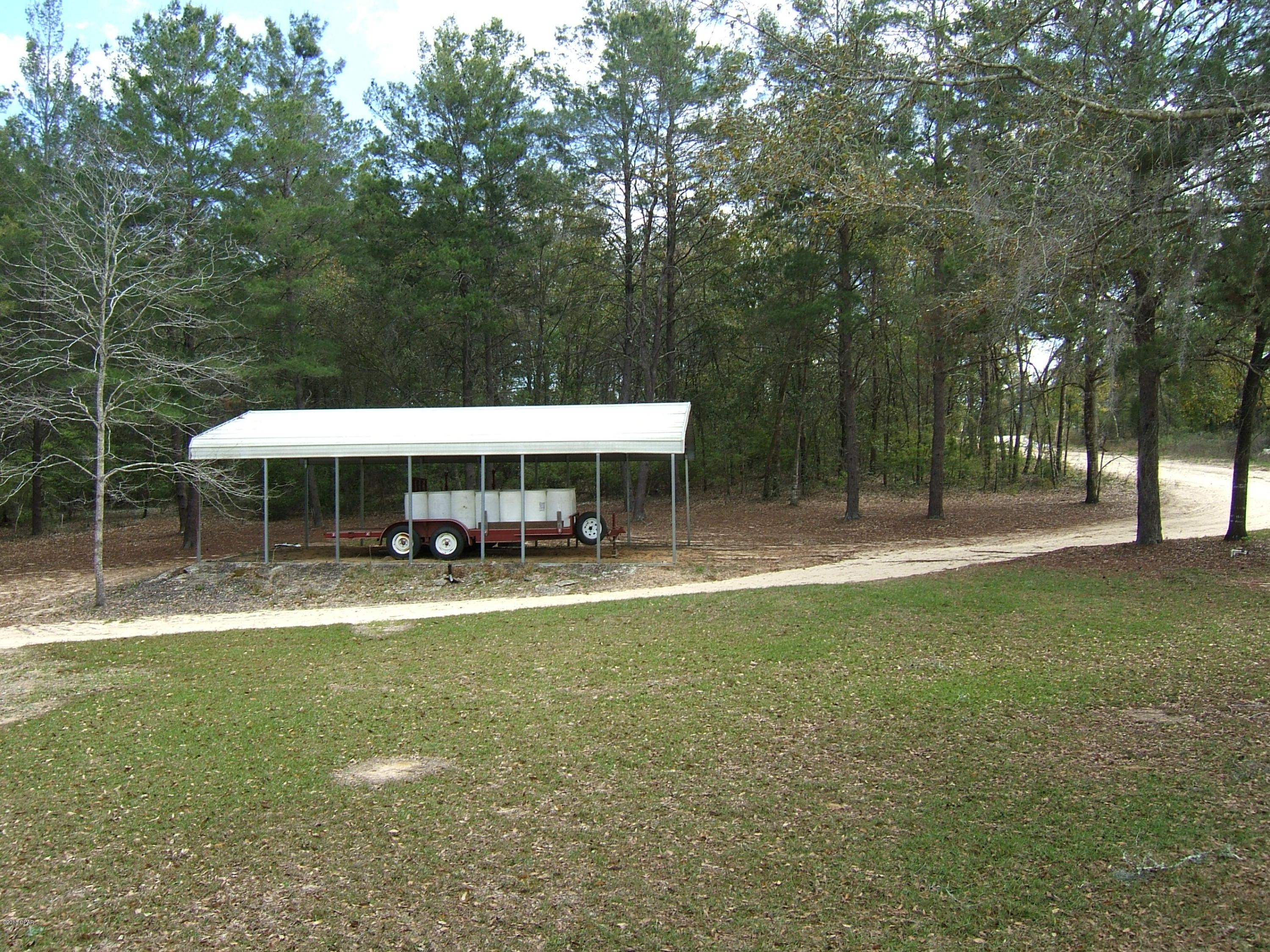 Lucas Lake Retreat - Residential