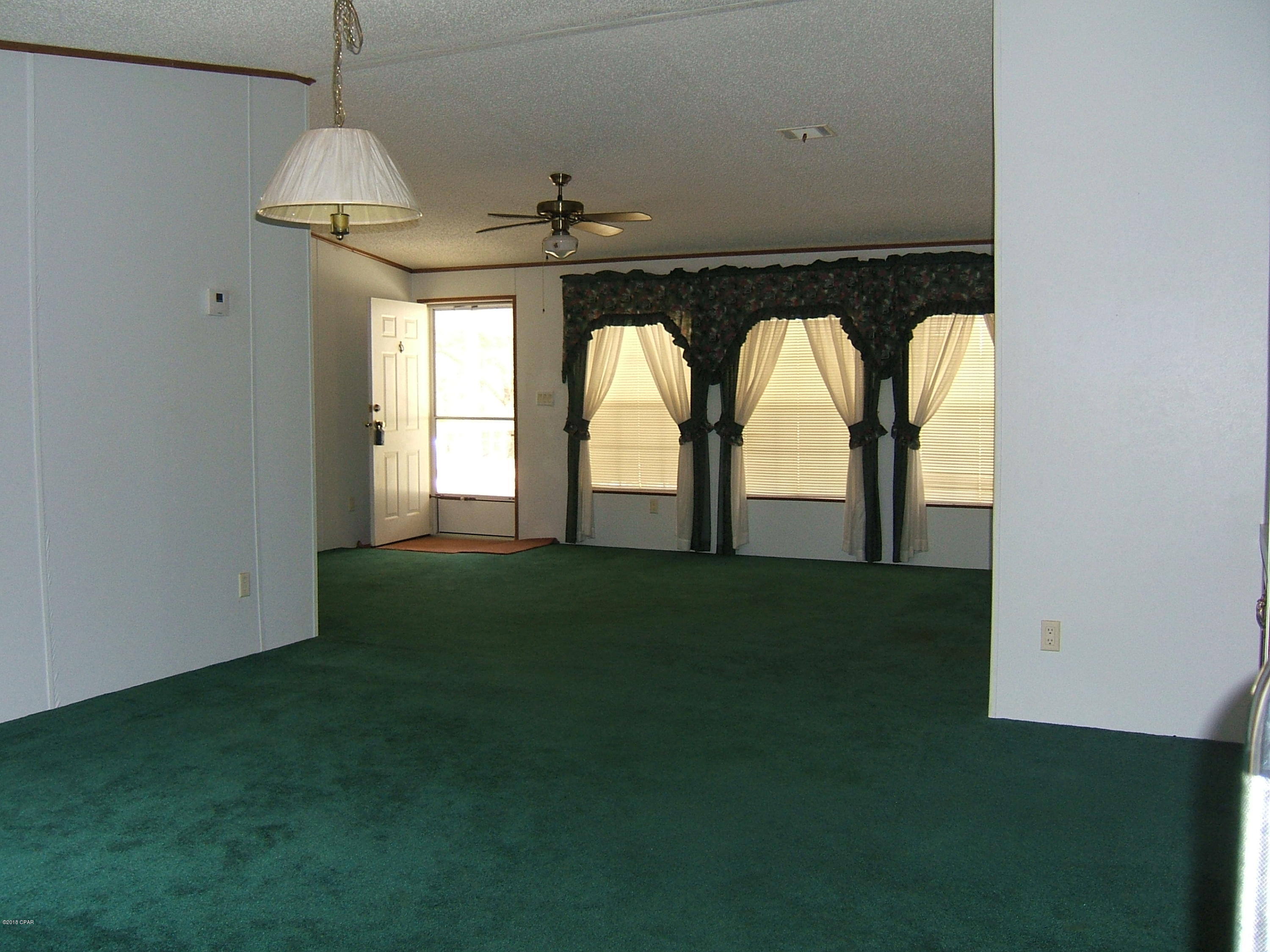 Lucas Lake Retreat - Residential