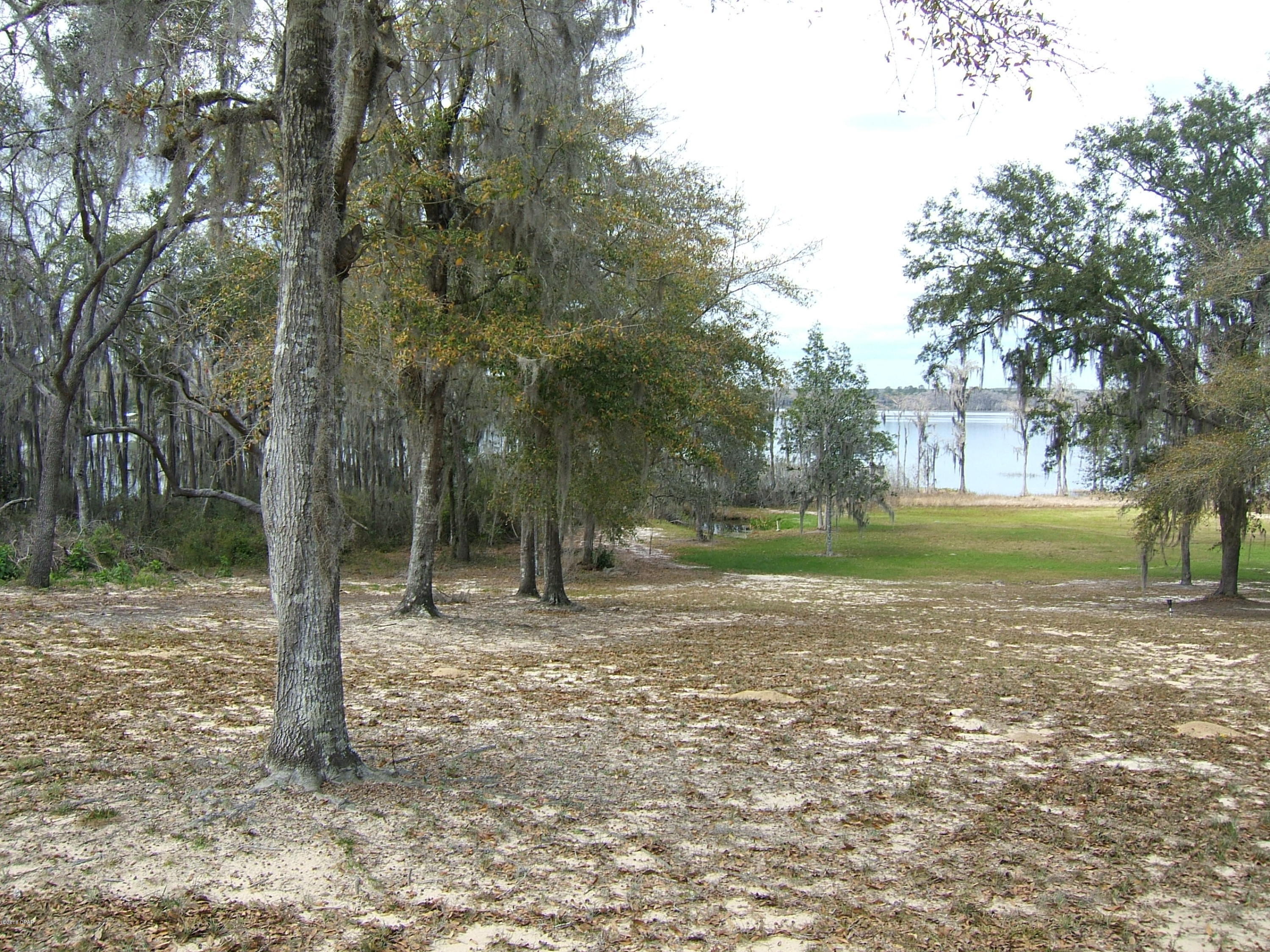 Lucas Lake Retreat - Residential