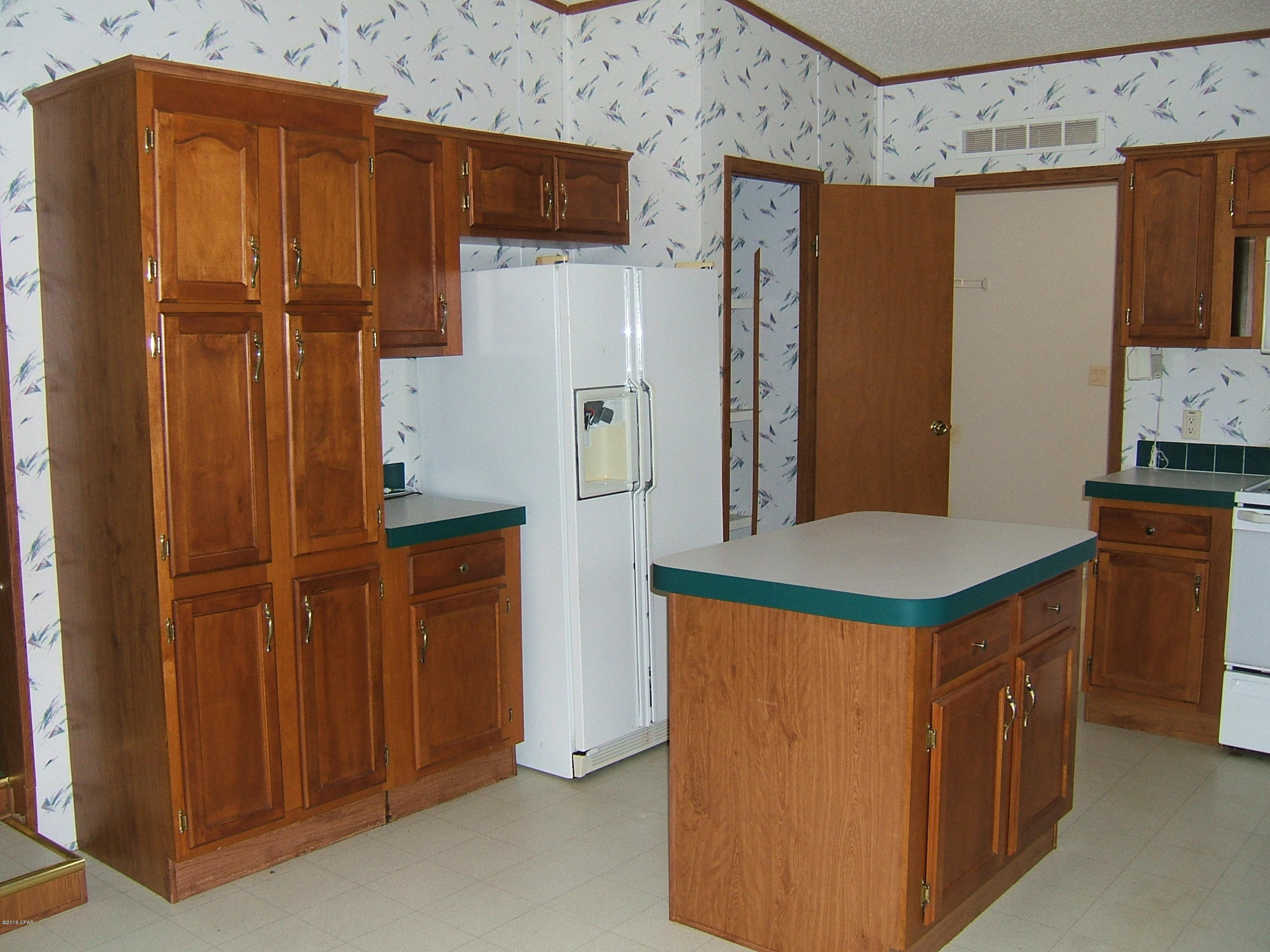 Lucas Lake Retreat - Residential