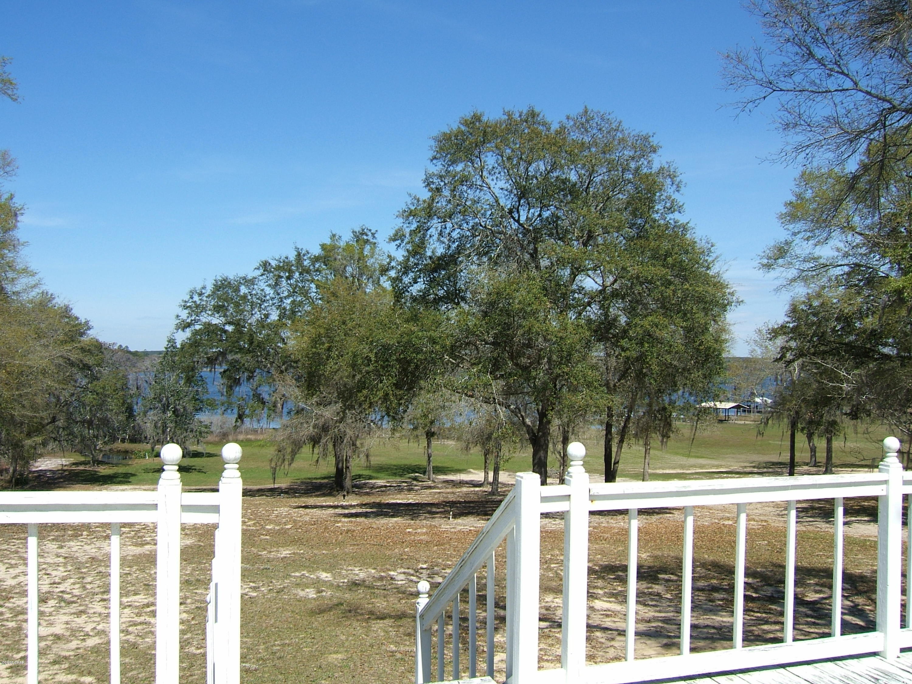 Lucas Lake Retreat - Residential