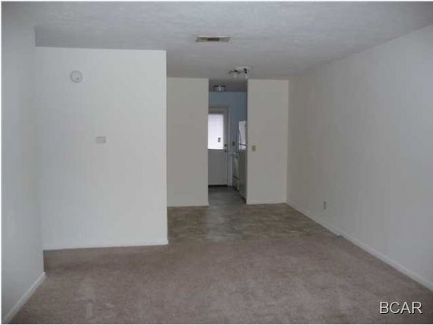 This tidy 2bd/1ba apartment is centrally located, close to all 23rd st. shops and resturants. Short drive to the Colleges. WATER/SEWER/GARGABE INCLUDED! All you pay is electric and cable.