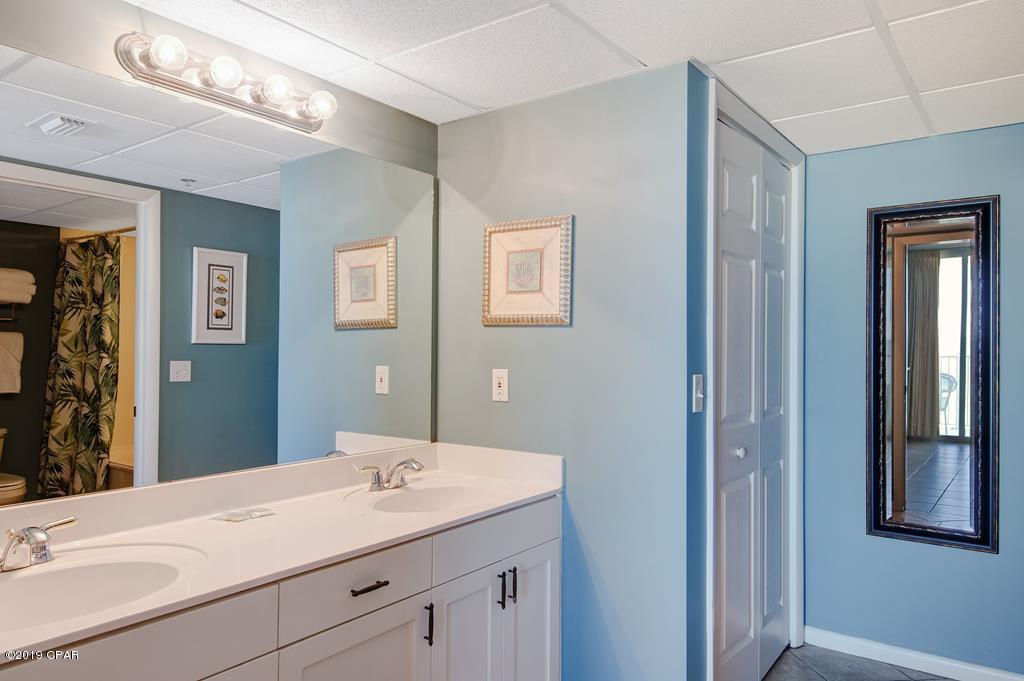 Long Beach Towers III - Residential