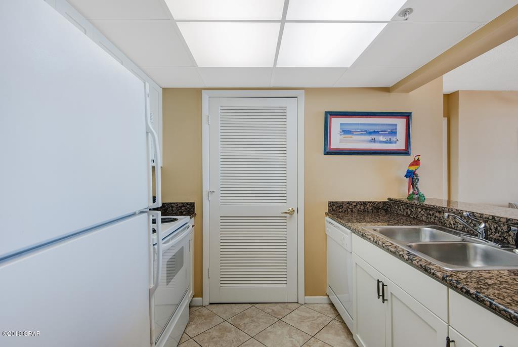 Long Beach Towers III - Residential