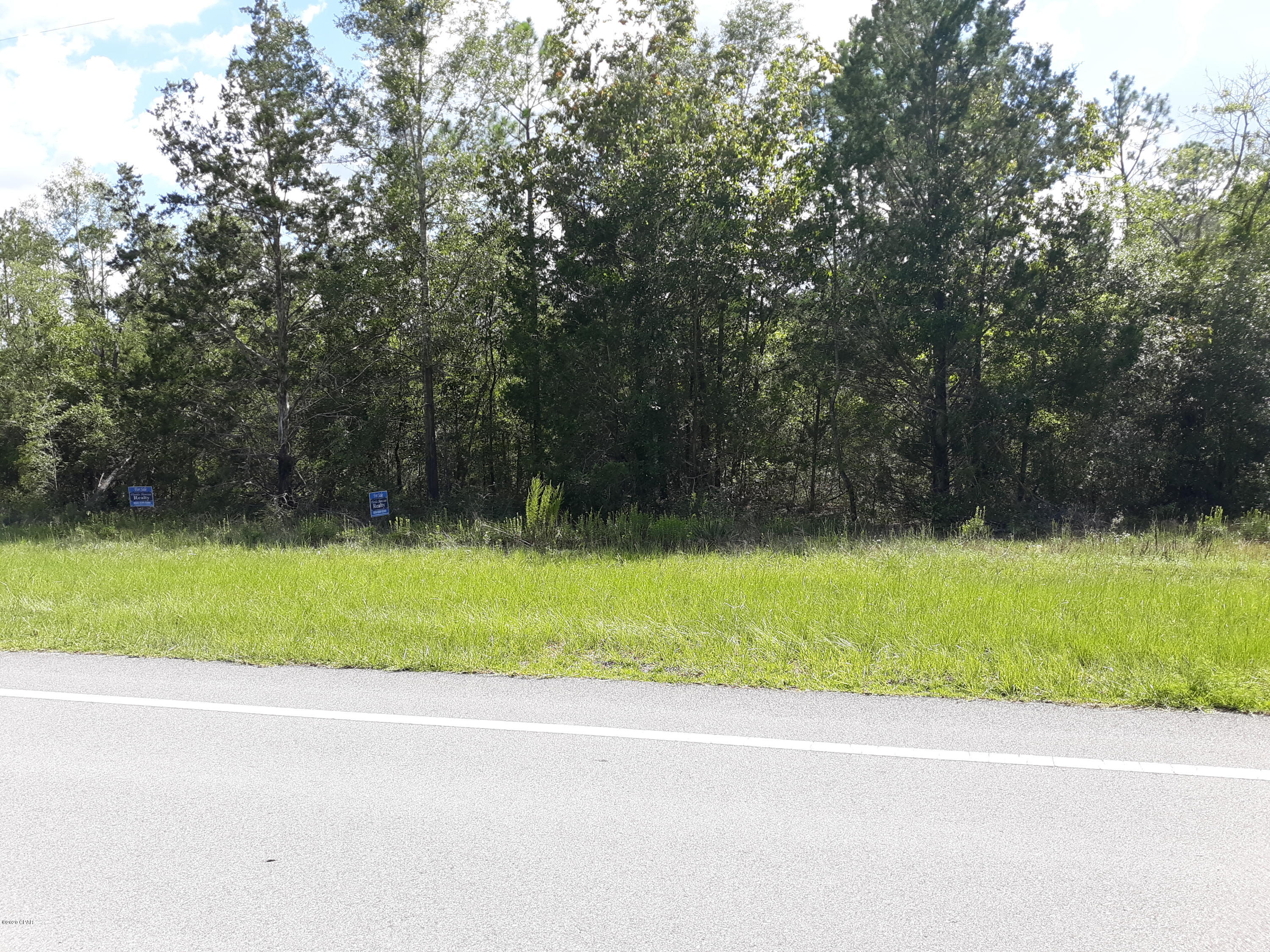 Compass Lake In The Hills - Land