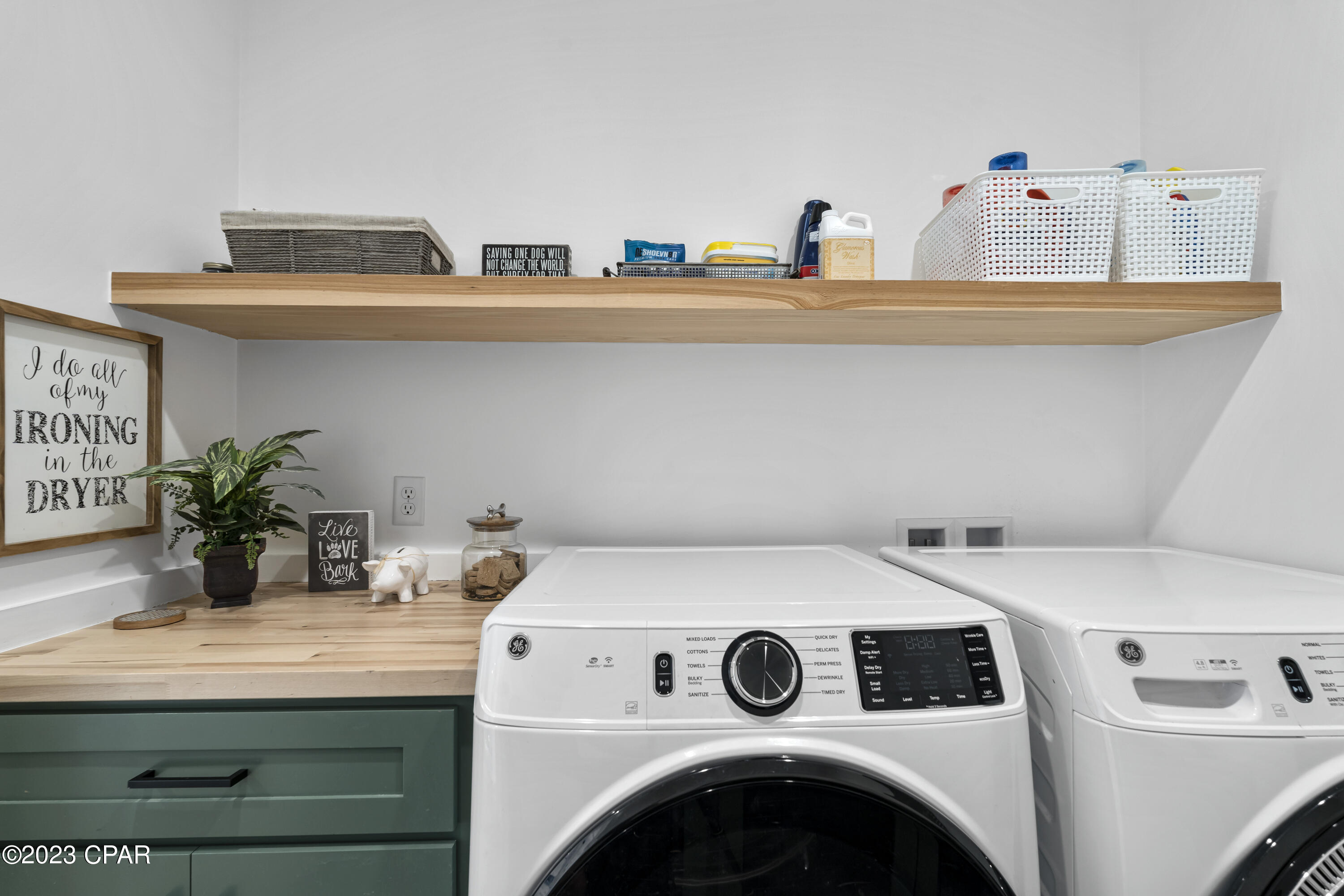 Cedar Creek At Deerpoint Lake - Residential