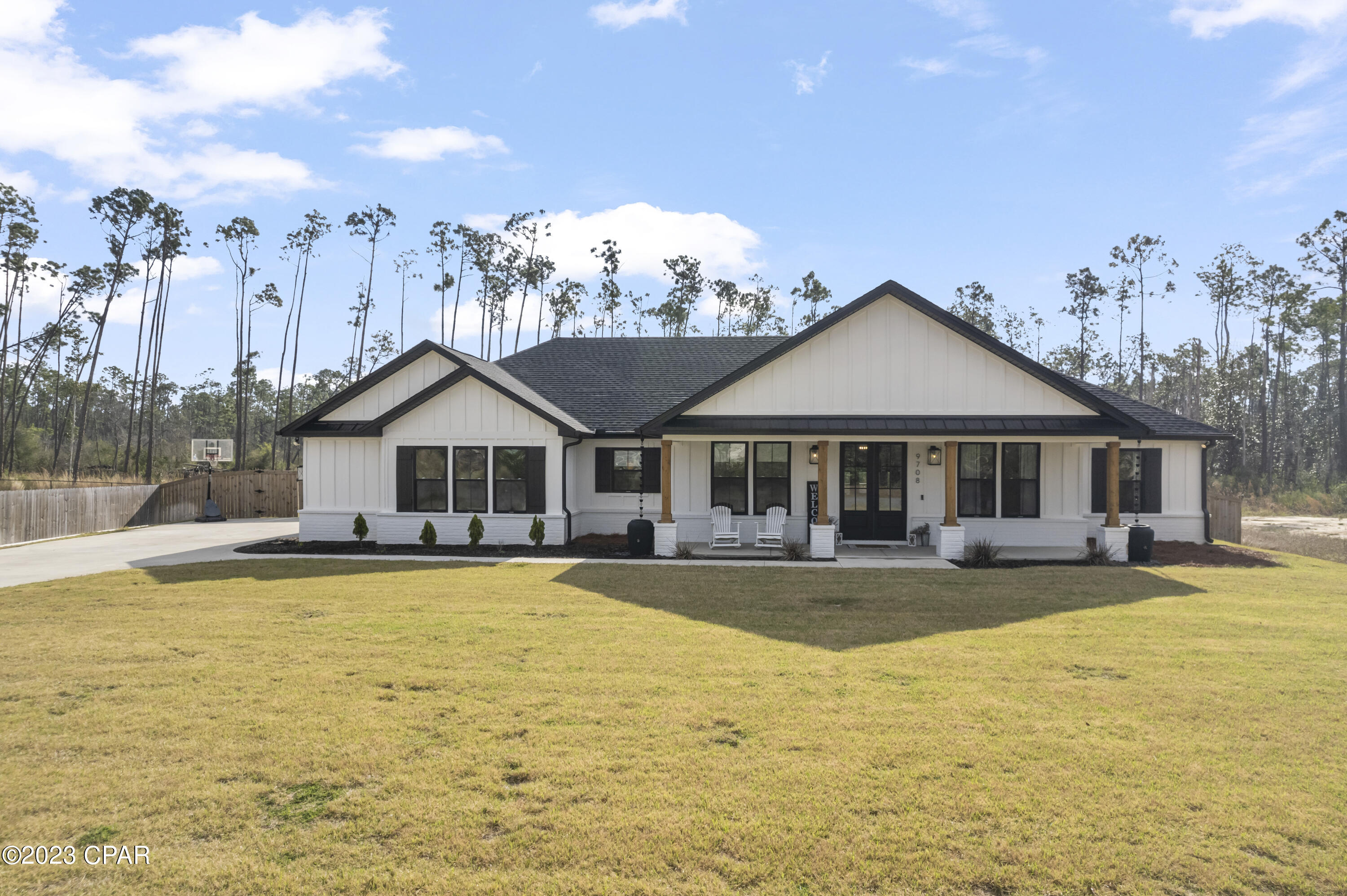Cedar Creek At Deerpoint Lake - Residential