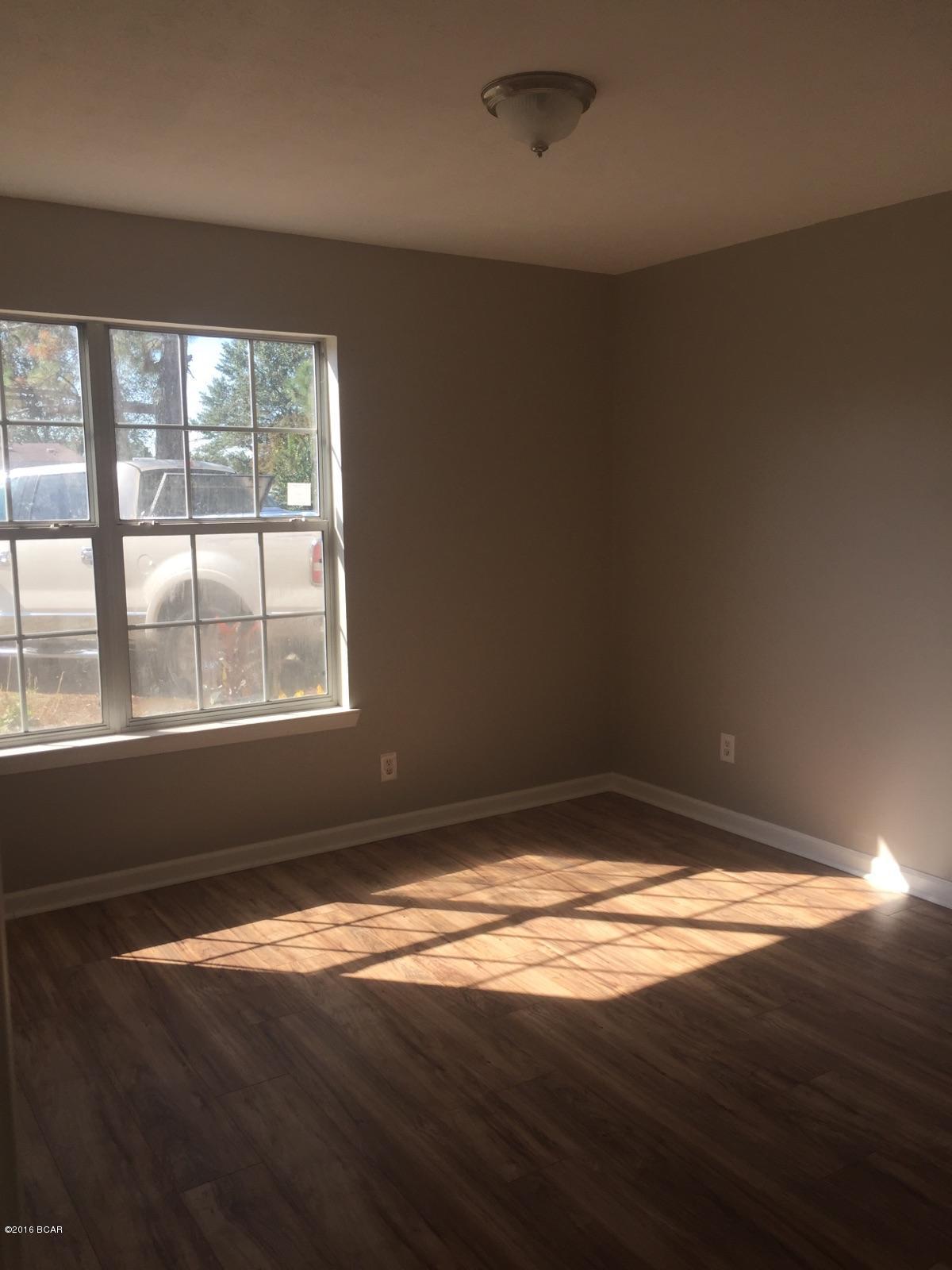 Sweetwater Village N Ph I - Residential